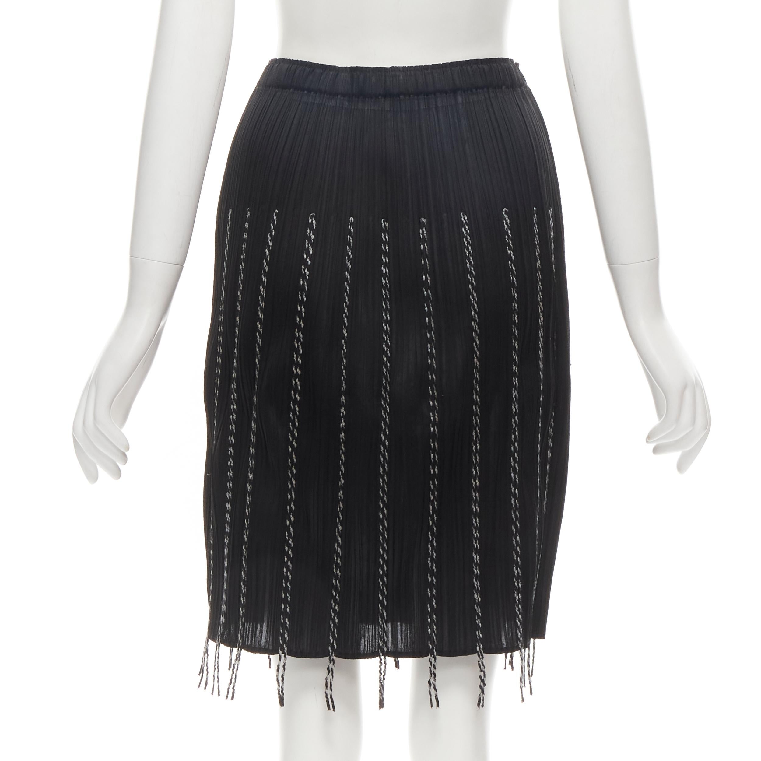Women's PLEATS PLEASE ISSEY MIYAKE black plisse pleated white fringe trim skirt JP3 L For Sale