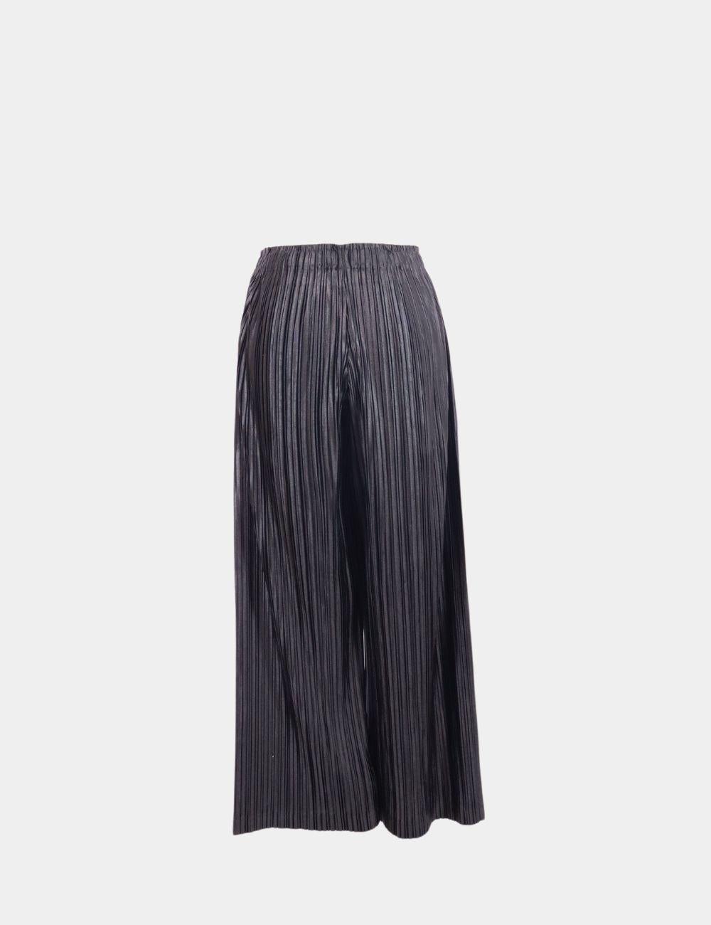 Pleats Please - EU 36 / 2 / S Negro en venta