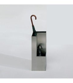 Plec Umbrella Stand by Isabel Gamero & Jordi Perez
