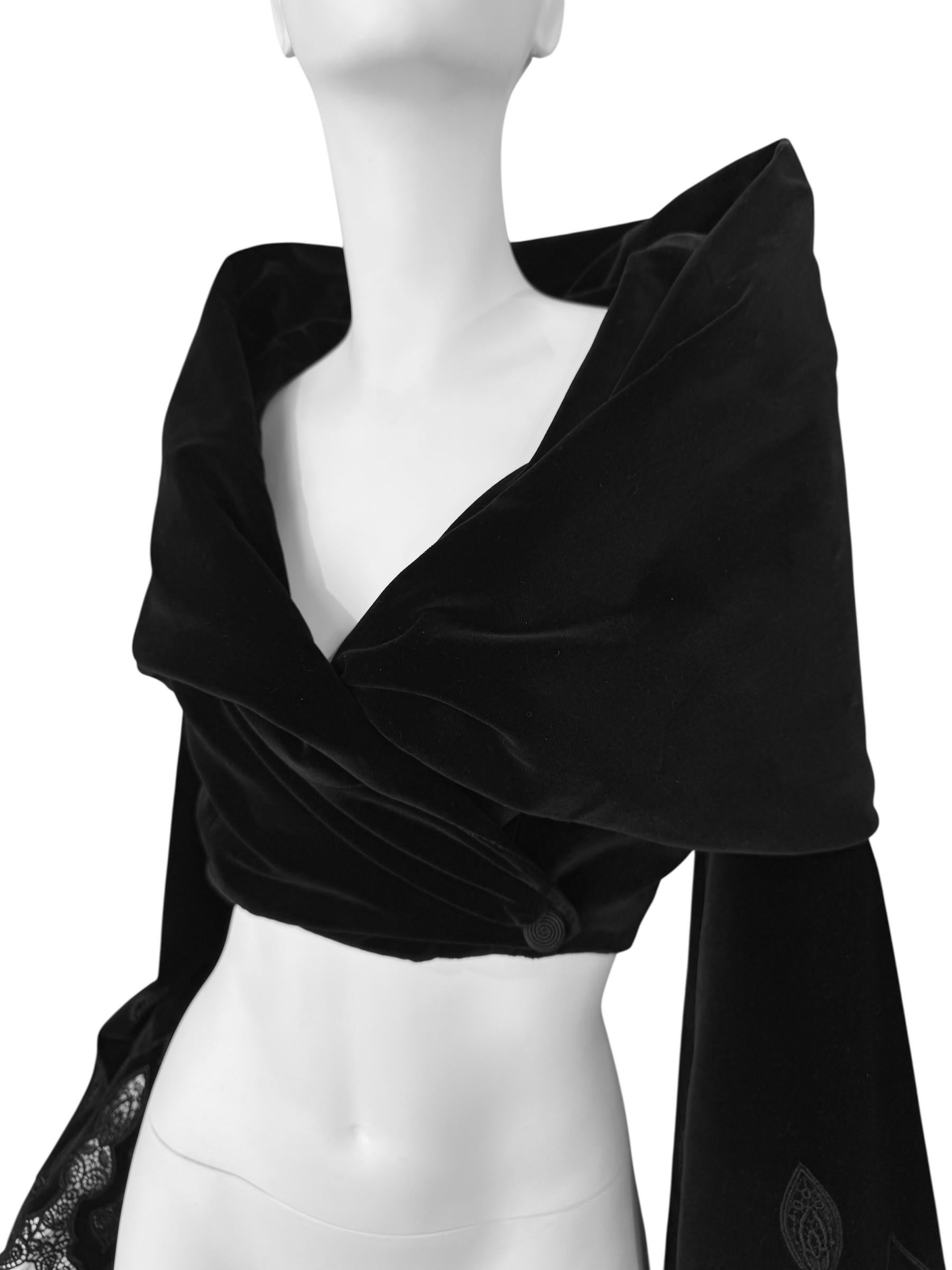 PLEIN SUD FAYÇAL AMOR fw1994 SCHWARZE VELVET-KAPUZENJACKE im Angebot 7