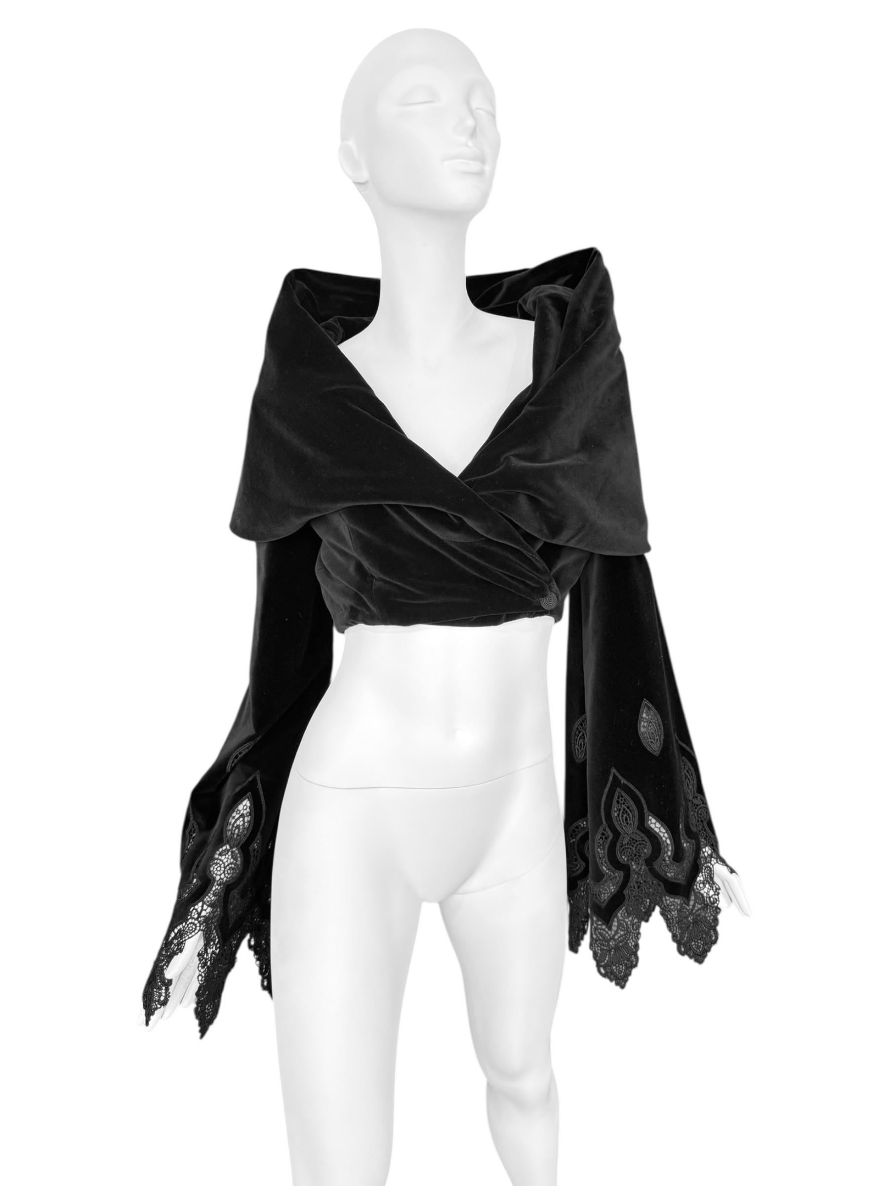 PLEIN SUD FAYÇAL AMOR fw1994 SCHWARZE VELVET-KAPUZENJACKE im Angebot 4