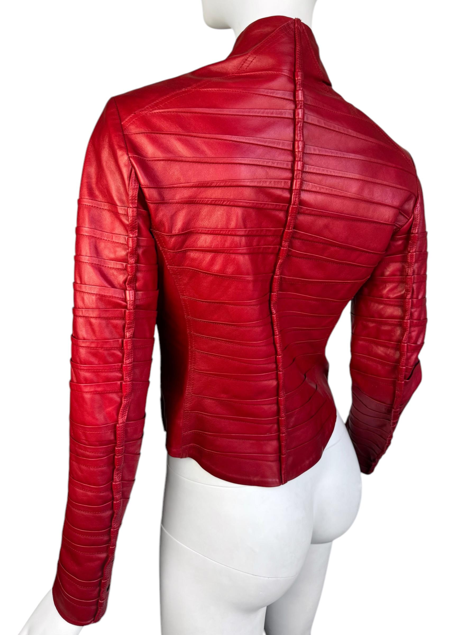 PLEIN SUD FAYÇAL AMOR ss2004 RED LAMB LEATHER DARTED JACKET For Sale 2