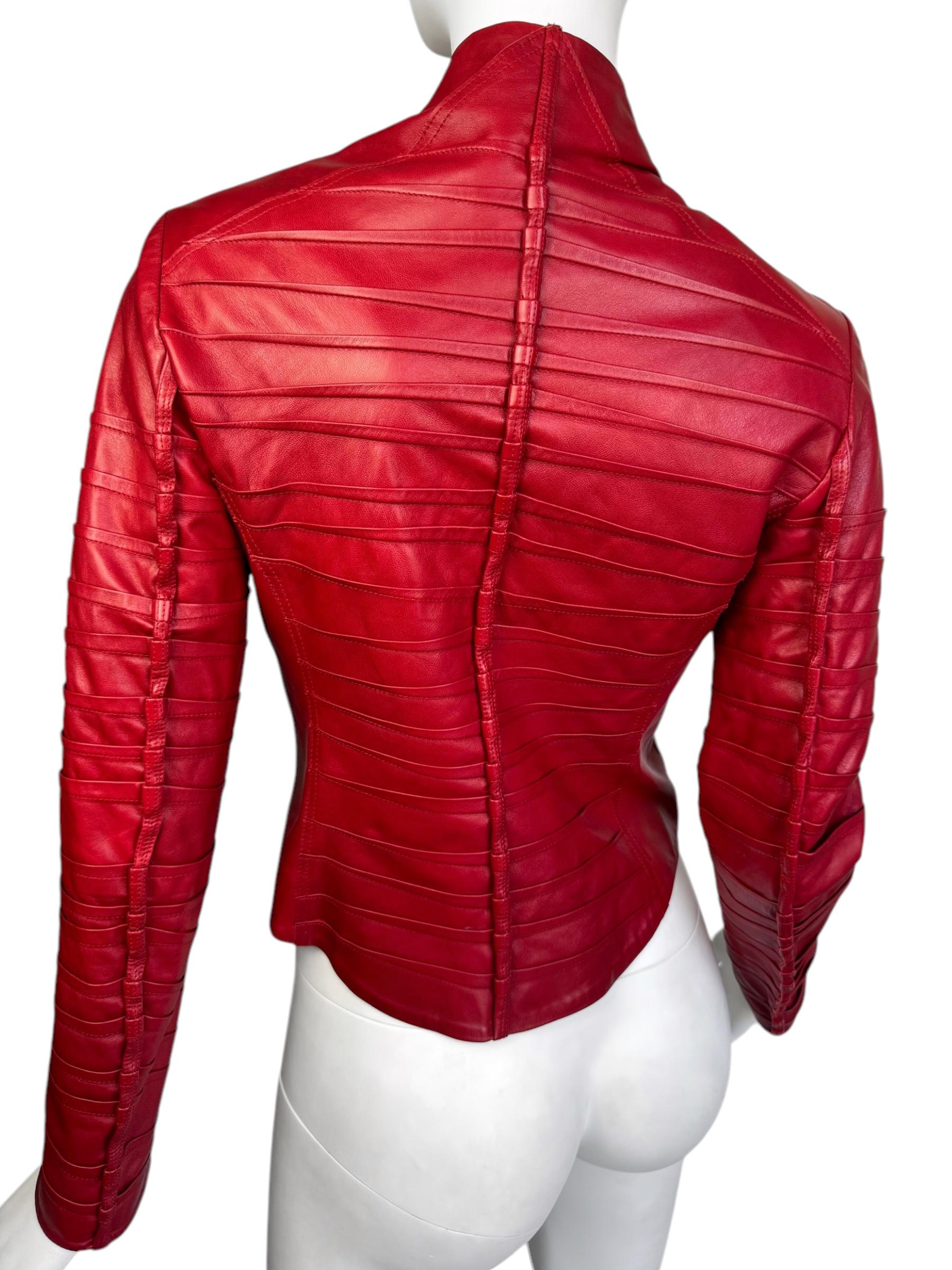 PLEIN SUD FAYÇAL AMOR ss2004 RED LAMB LEATHER DARTED JACKET For Sale 3
