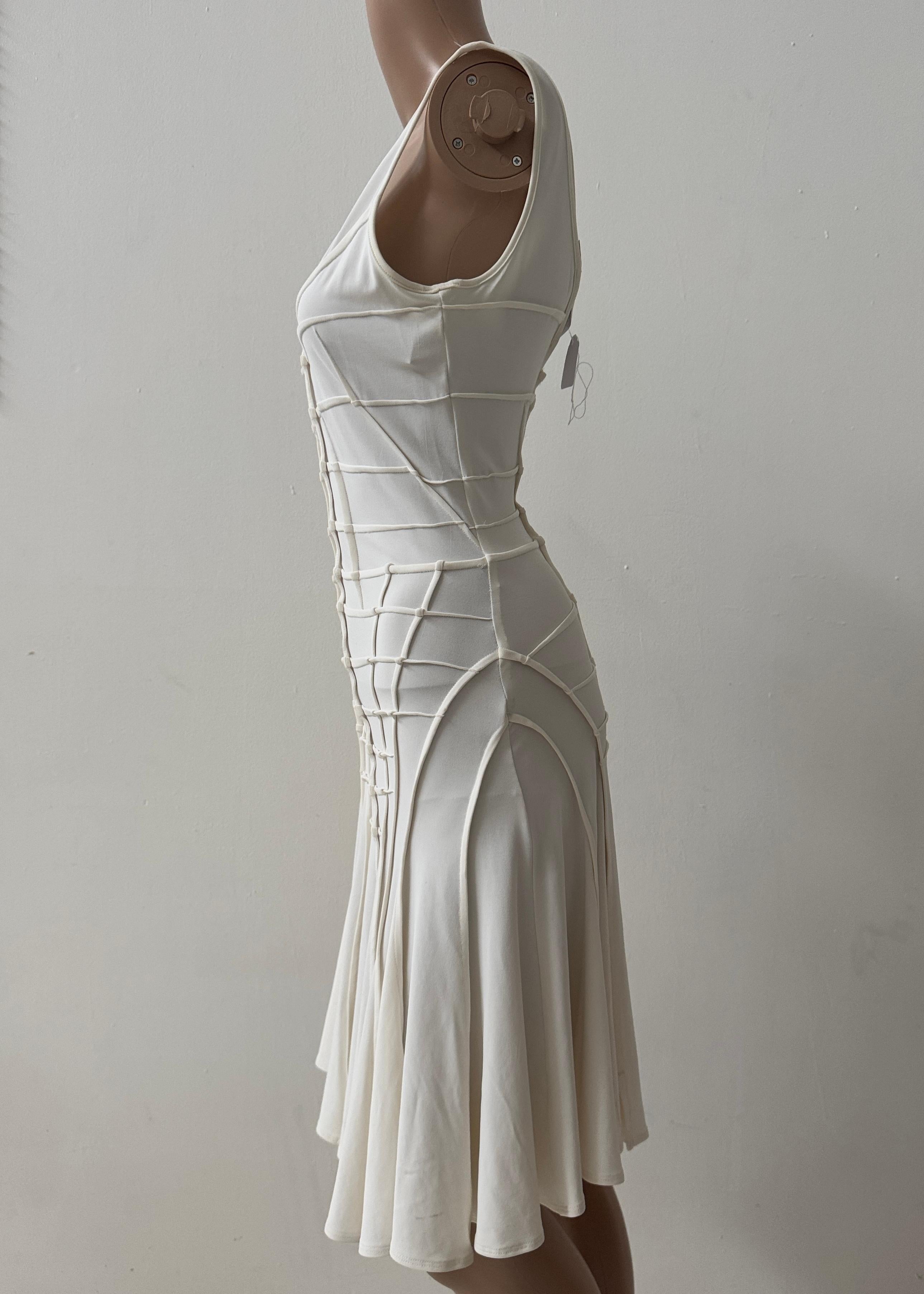 Plein Sud Midikleid mit skulpturaler Naht - SS 2004 im Angebot 1