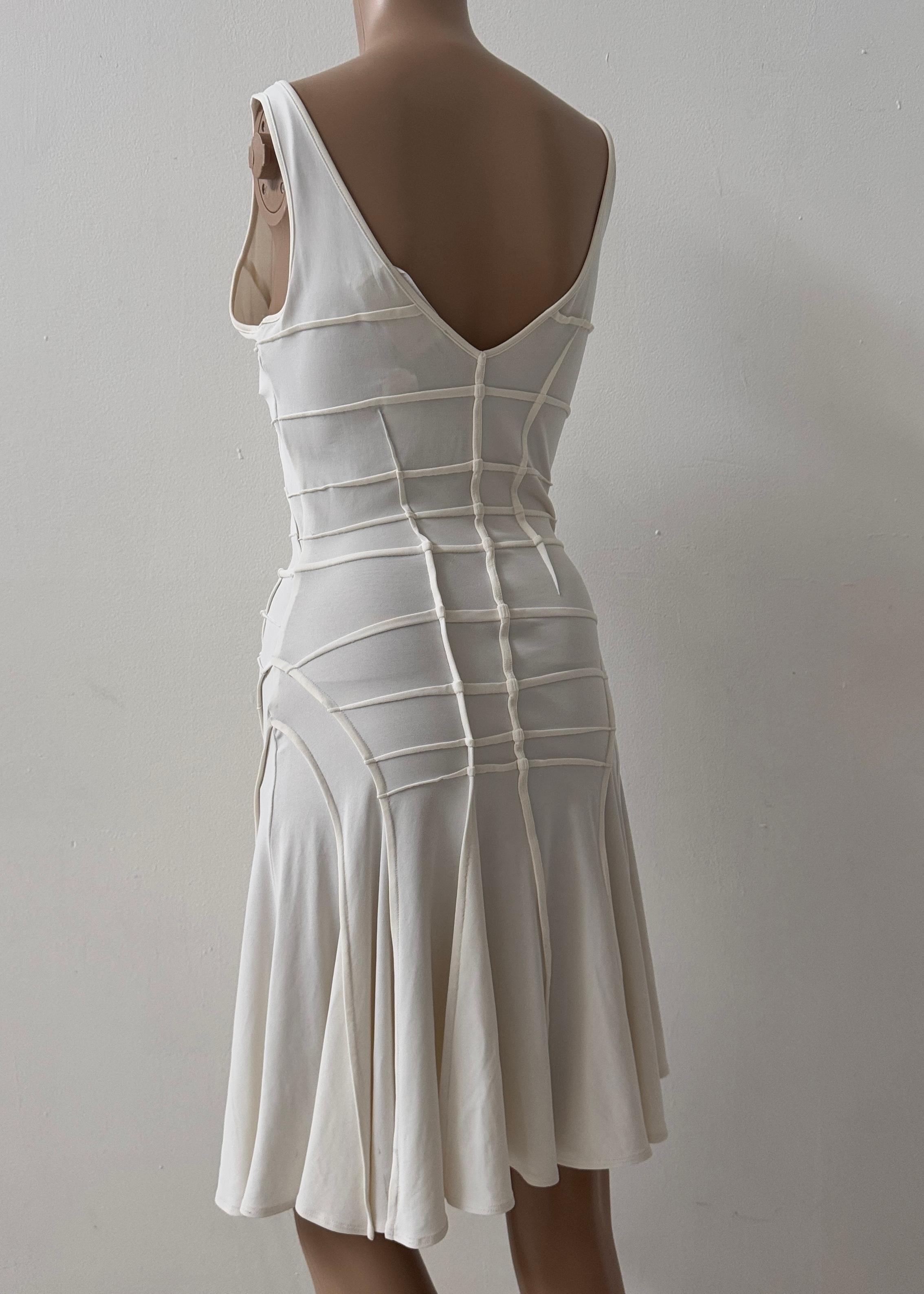 Plein Sud Midikleid mit skulpturaler Naht - SS 2004 im Angebot 4