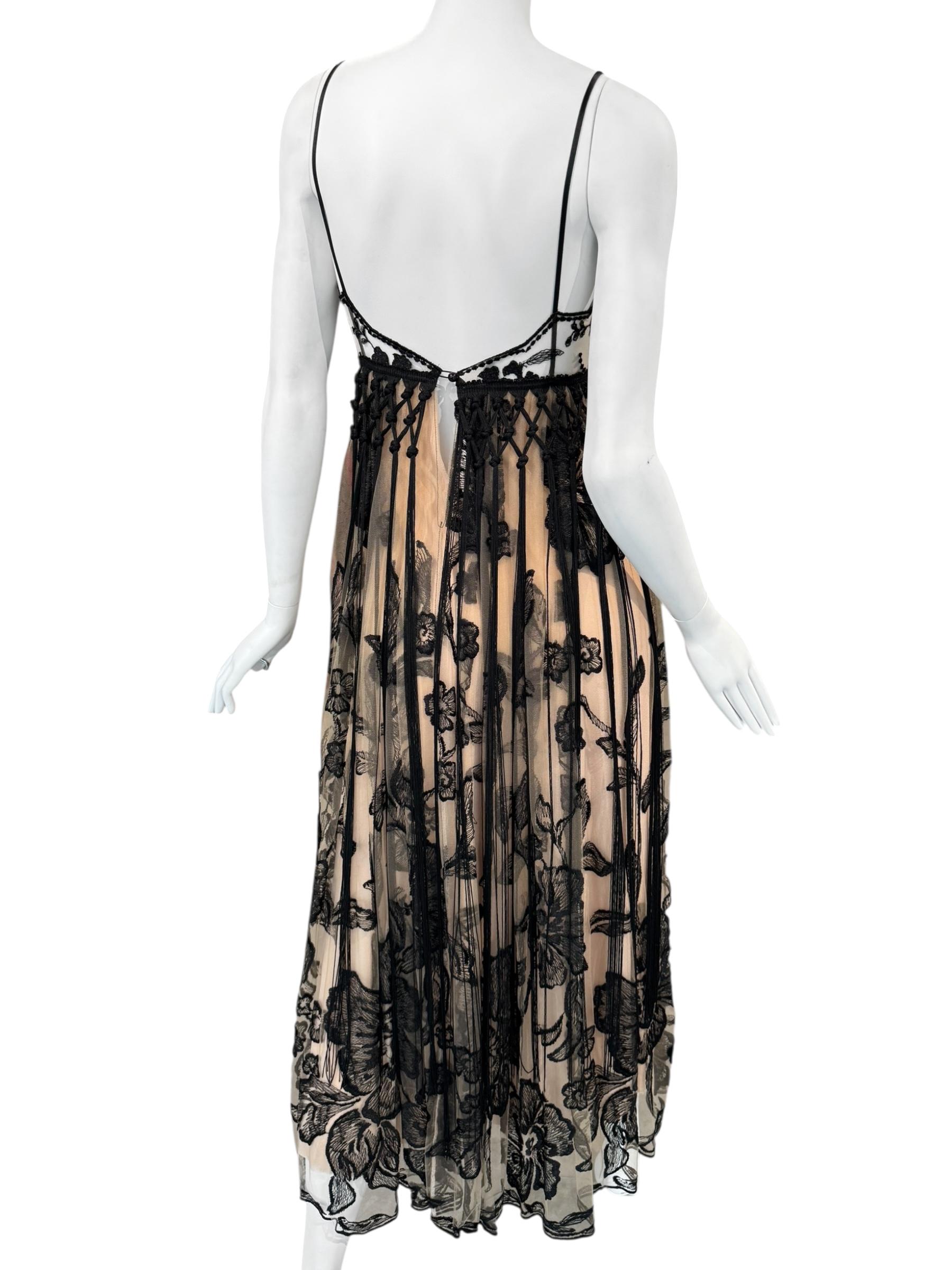 PLElN SUD FAYÇAL AMOR 2019 BEIGE & BLACK FLORAL FRINGES MAXI DRESS For Sale 6