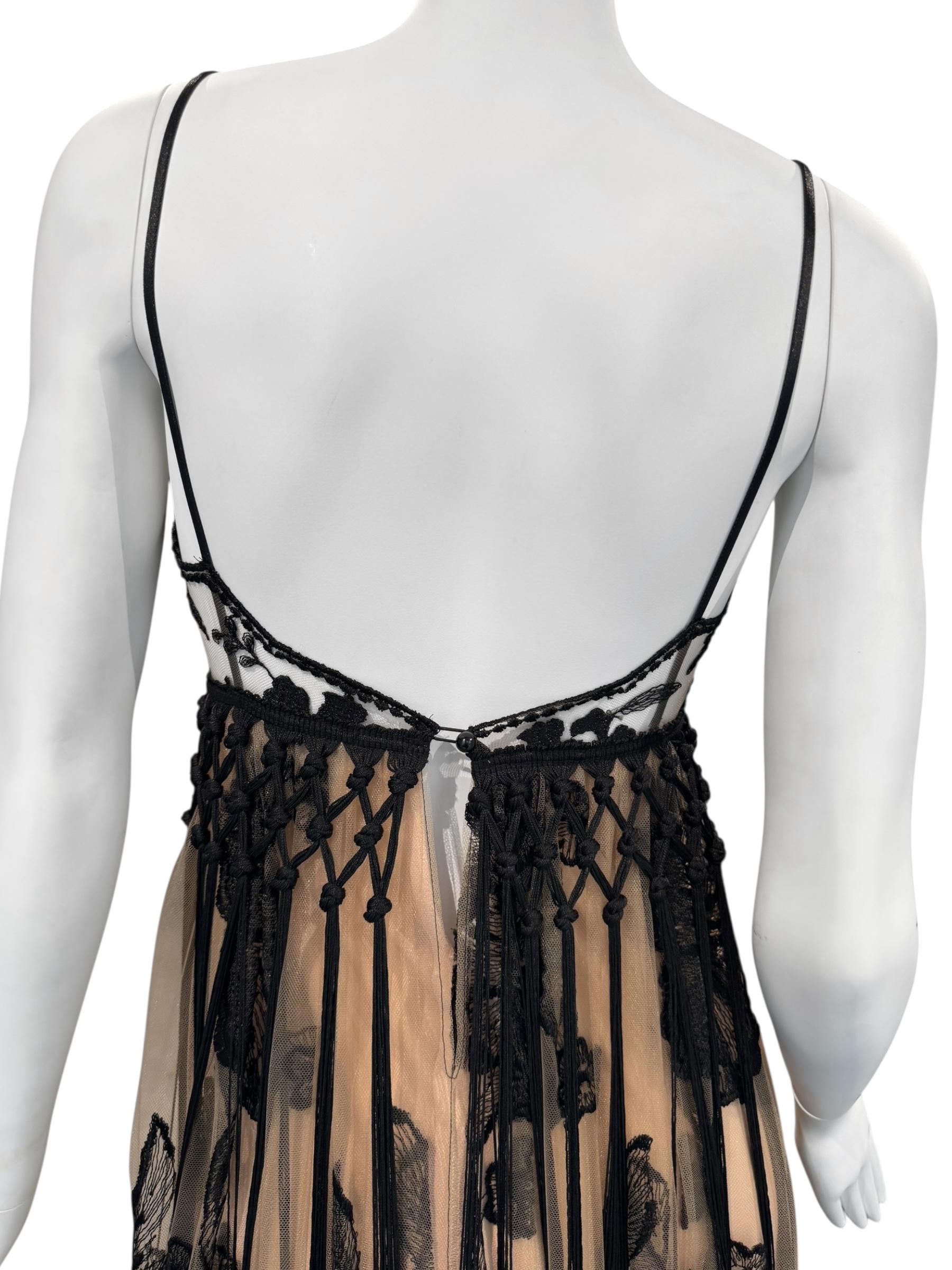 PLElN SUD FAYÇAL AMOR 2019 BEIGE & BLACK FLORAL FRINGES MAXI DRESS For Sale 7