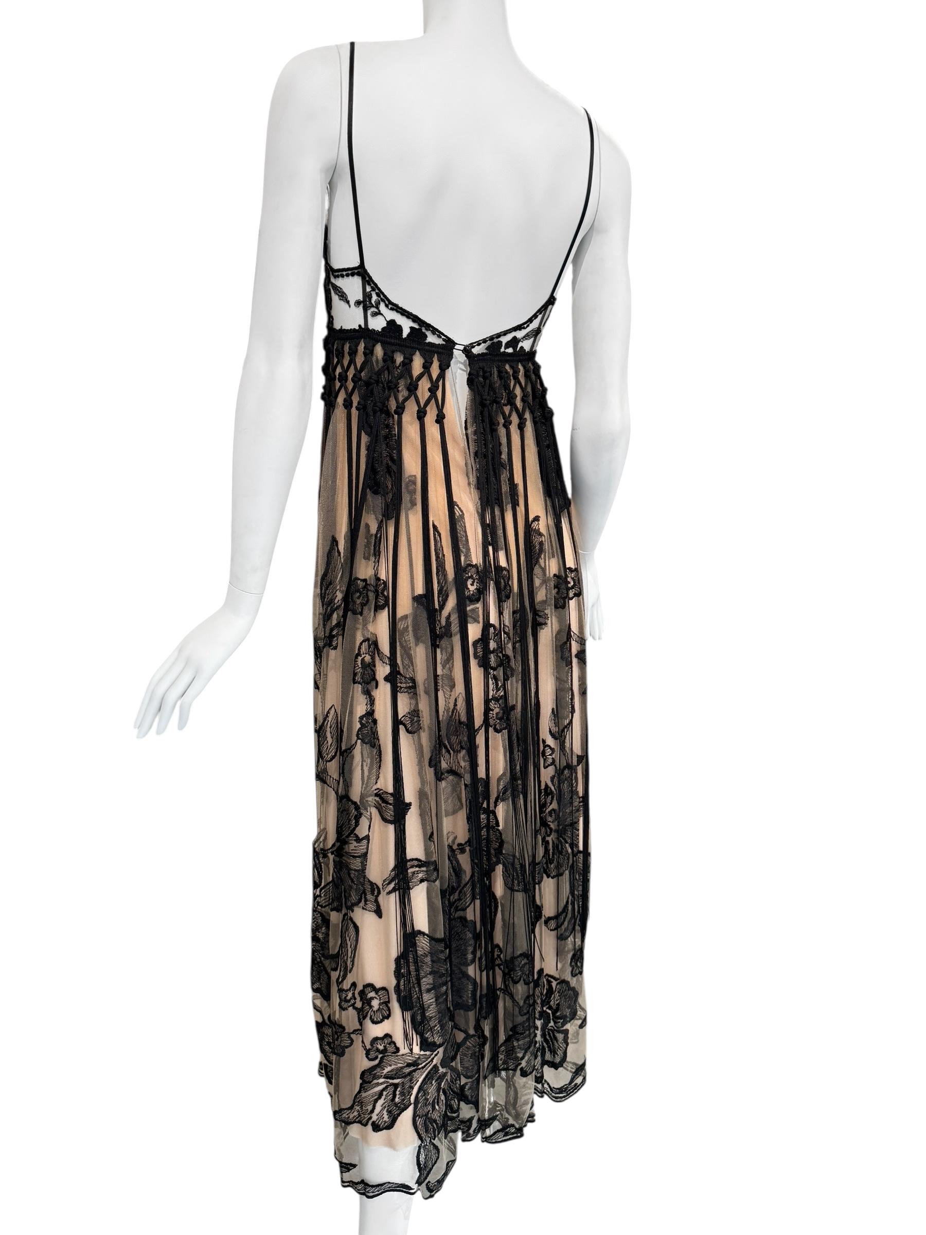 PLElN SUD FAYÇAL AMOR 2019 BEIGE & BLACK FLORAL FRINGES MAXI DRESS For Sale 5