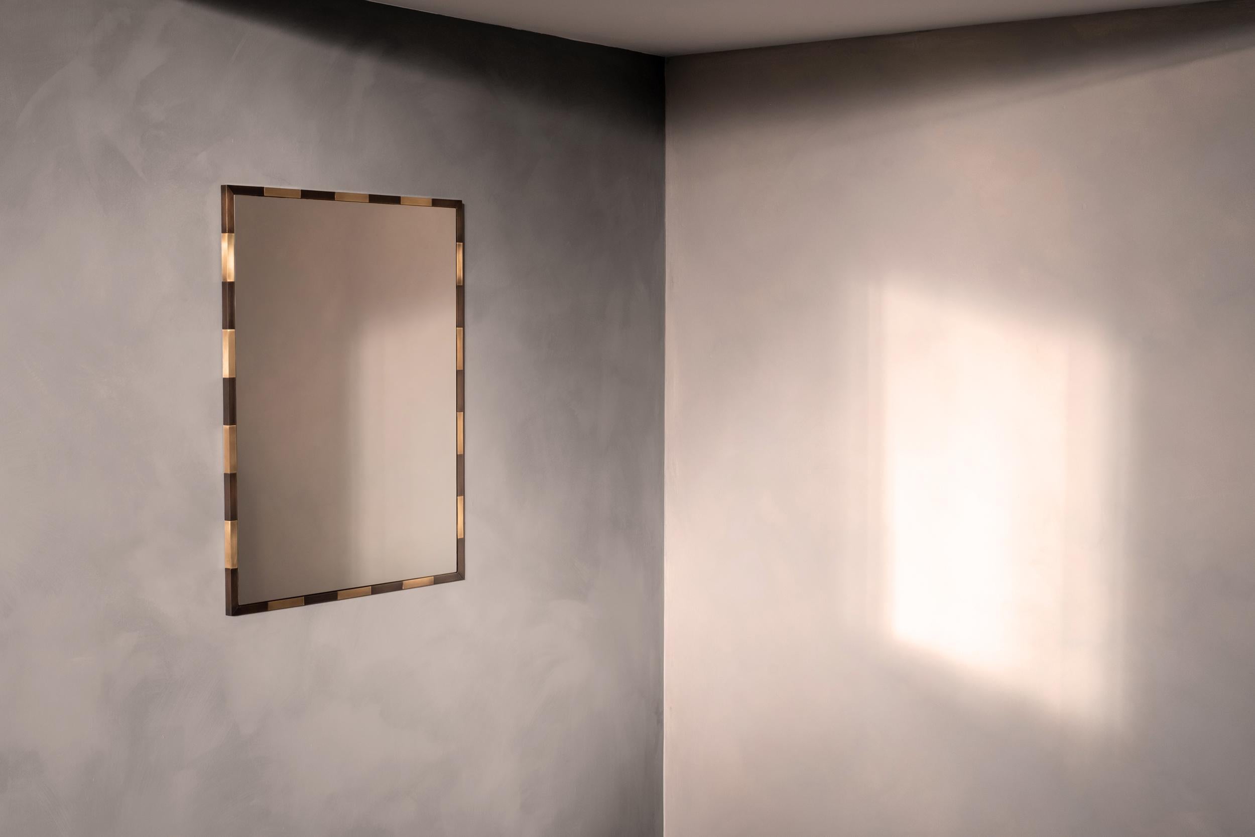 Industriel Miroir Plessey - Handmade in Britain - Medium en vente