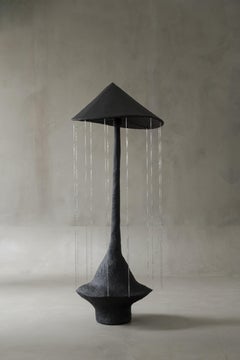 Lampada da terra a gravità in biocomposito Pleto di Studio A