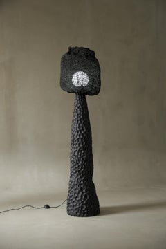 Lampada da terra Pleto Biocomposite Noir Mokh di Studio A