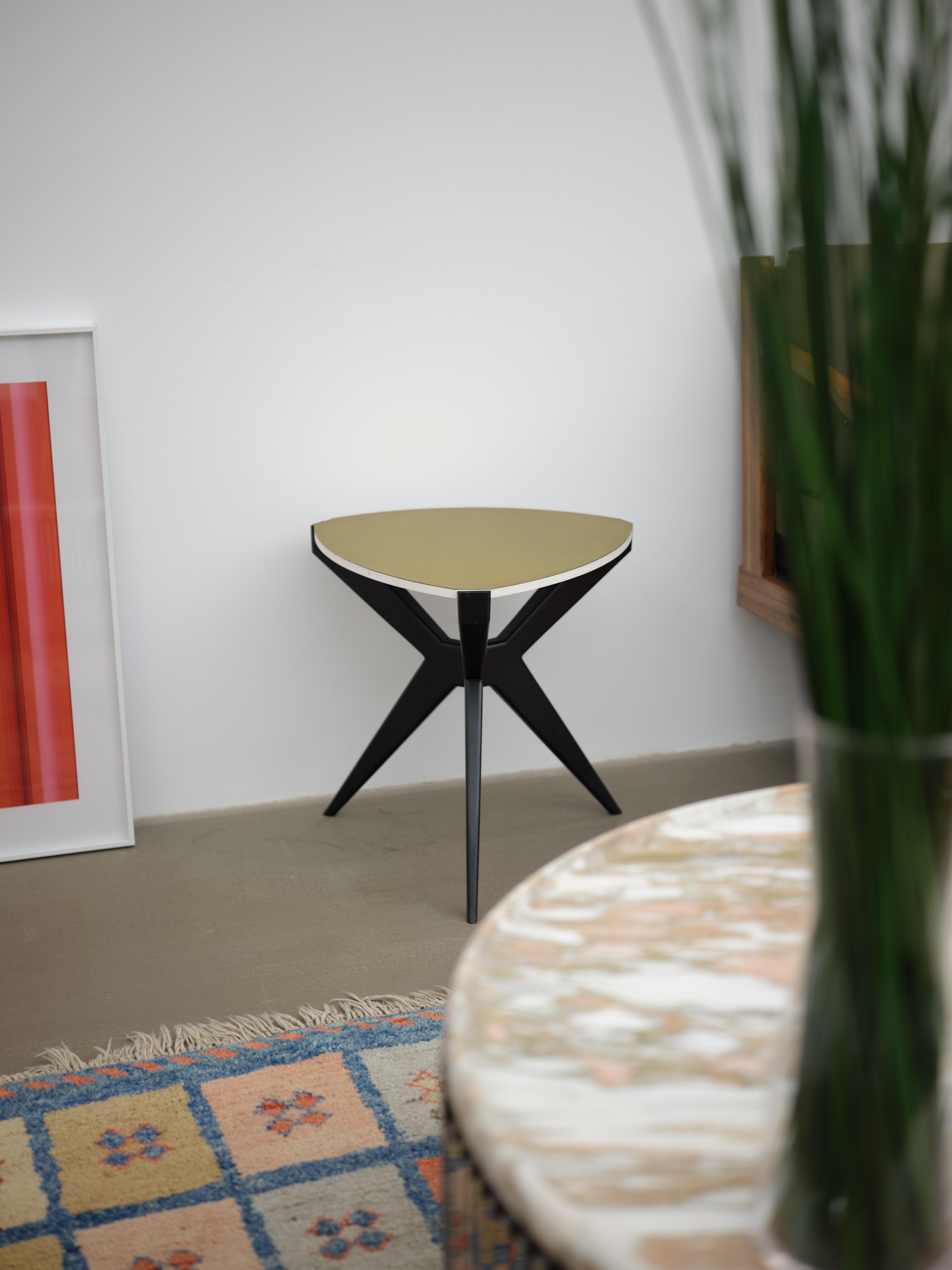 Mid-Century Modern Plettro Side Table For Sale
