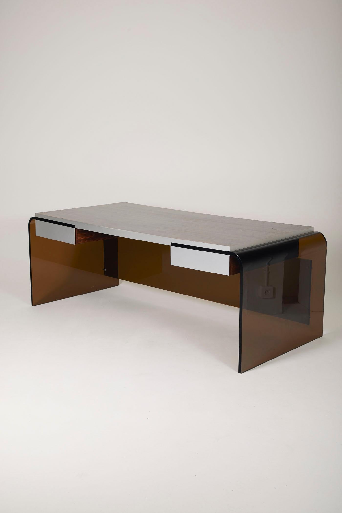 Schreibtisch aus Plexiglas und Ebenholz im Angebot 1