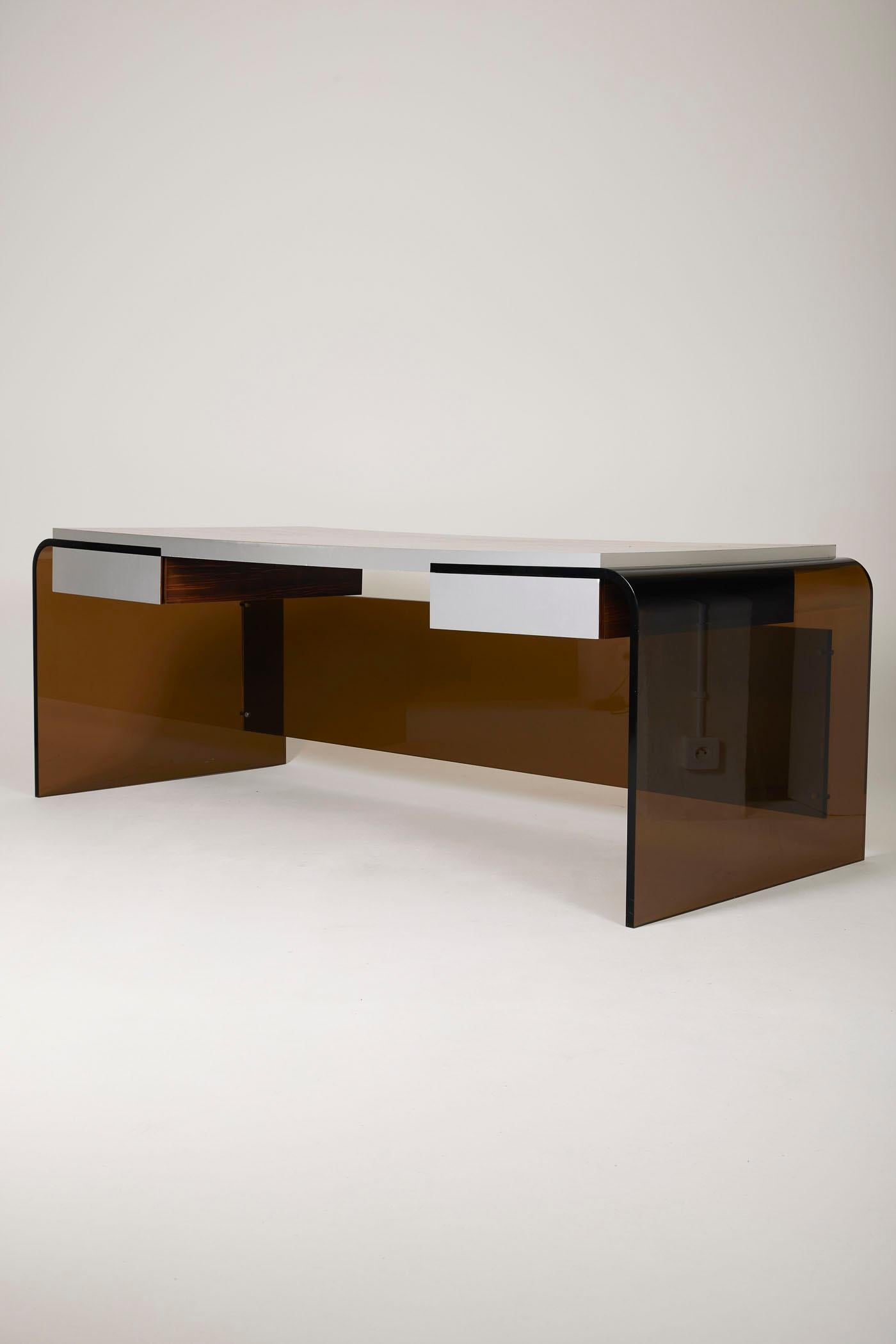 Schreibtisch aus Plexiglas und Ebenholz im Angebot 2
