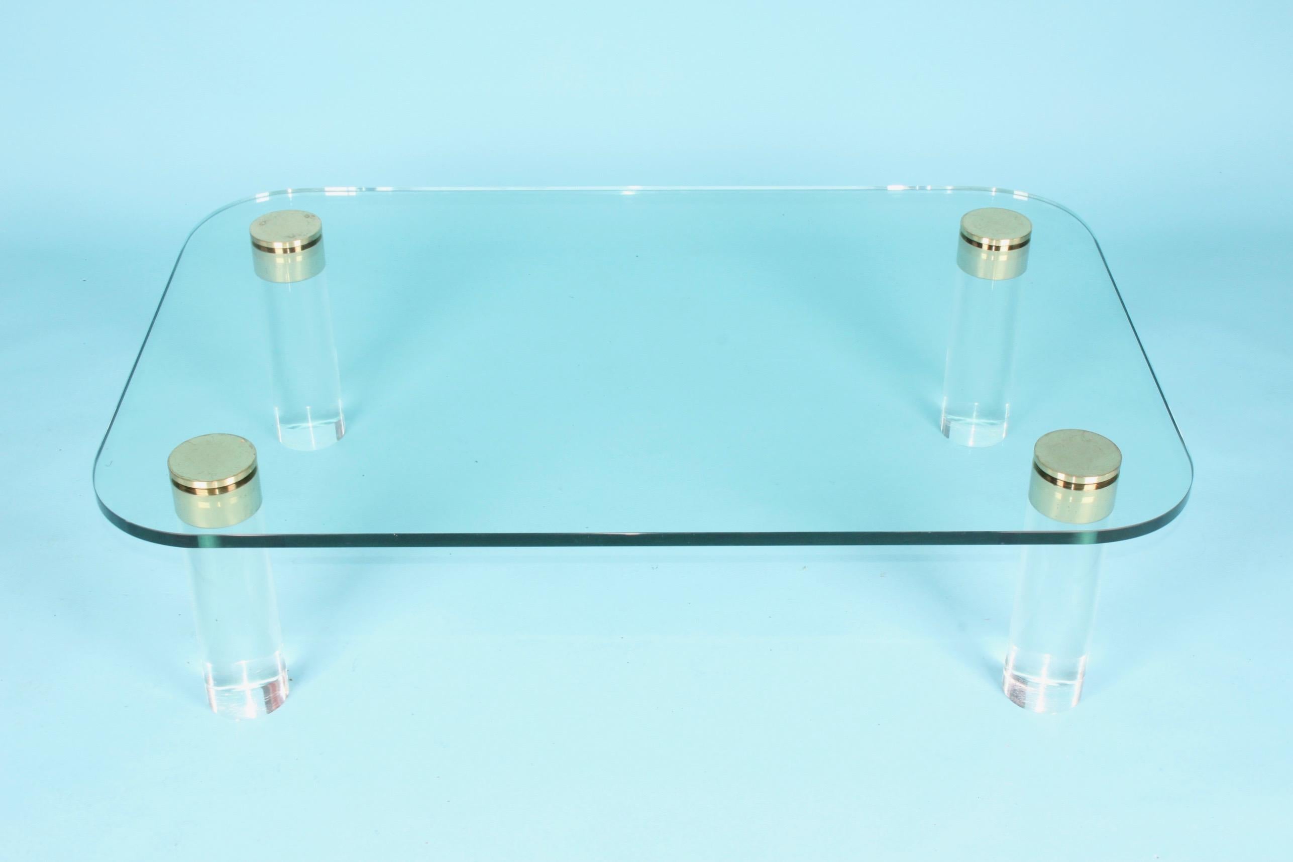 Plexiglas Brass and Glass Coffee Table In Good Condition In grand Lancy, CH