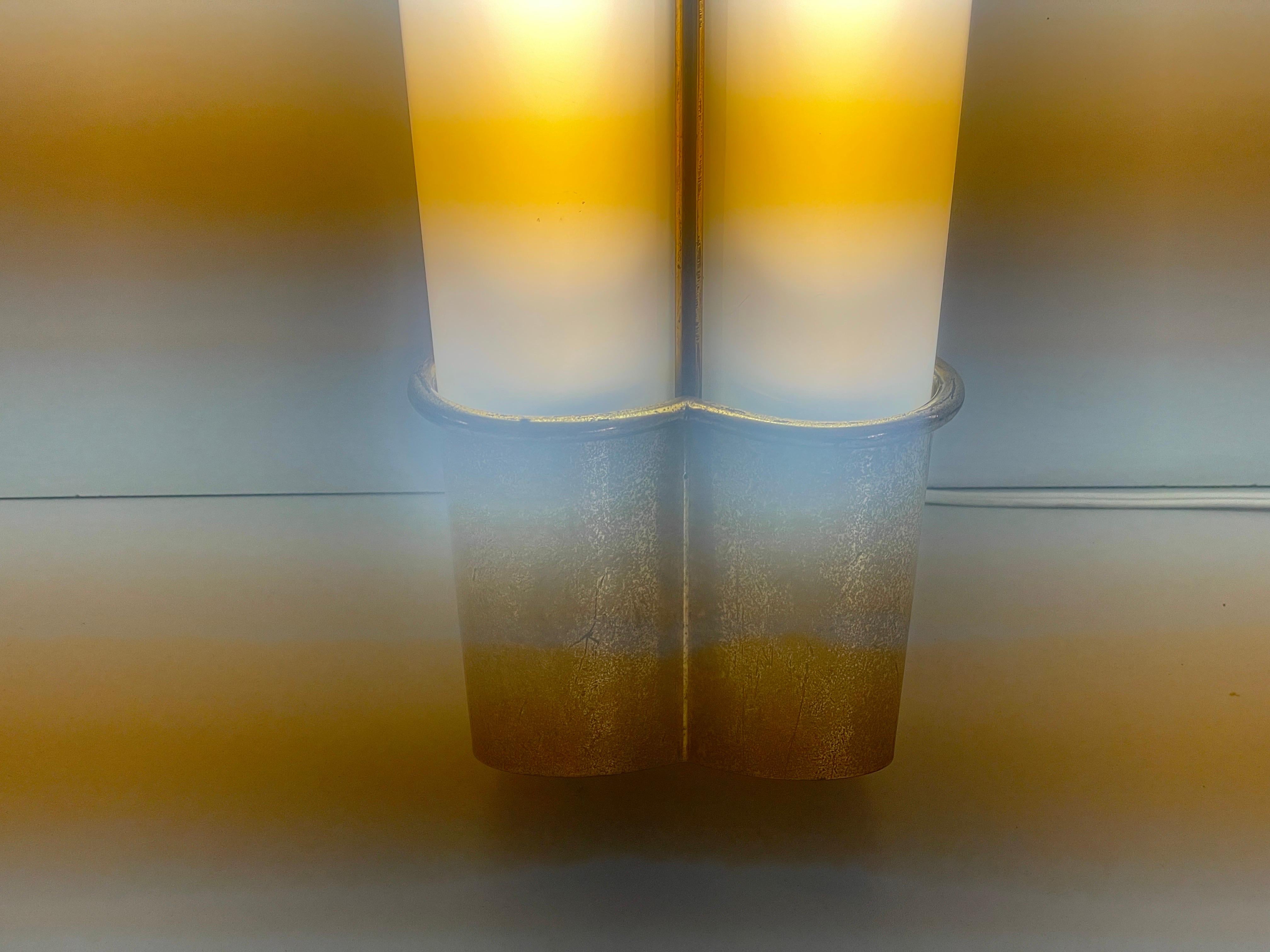 Lámpara de cine individual grande de plexiglás y latón, años 50, Italia en venta 9