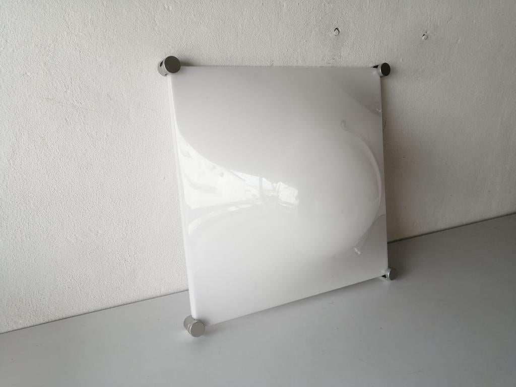Lámpara de techo grande con diseño de burbuja de plexiglás de Elio Martinelli, años 60, Italia en venta 5