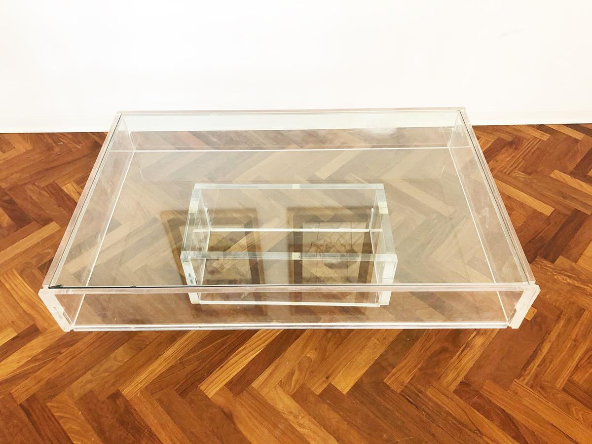 Plexiglass Coffee Table Original 1970s -Design-

Anno: 1970 circa 

Materials: Plexiglass and Glass 

Condizioni: Molto Buone

Measurements: Cm 112 x cm 70 x cm 37 H 

 

Plexiglass Coffee Table Original 1970s -Design-

Year: about 1970

Materials: