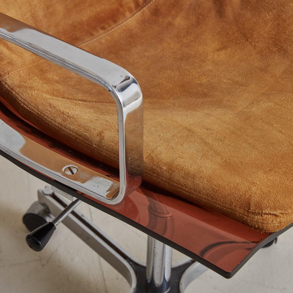 Plexiglass Desk Chair with Suede Cushion by Apelbaum, France 1960s For Sale 9