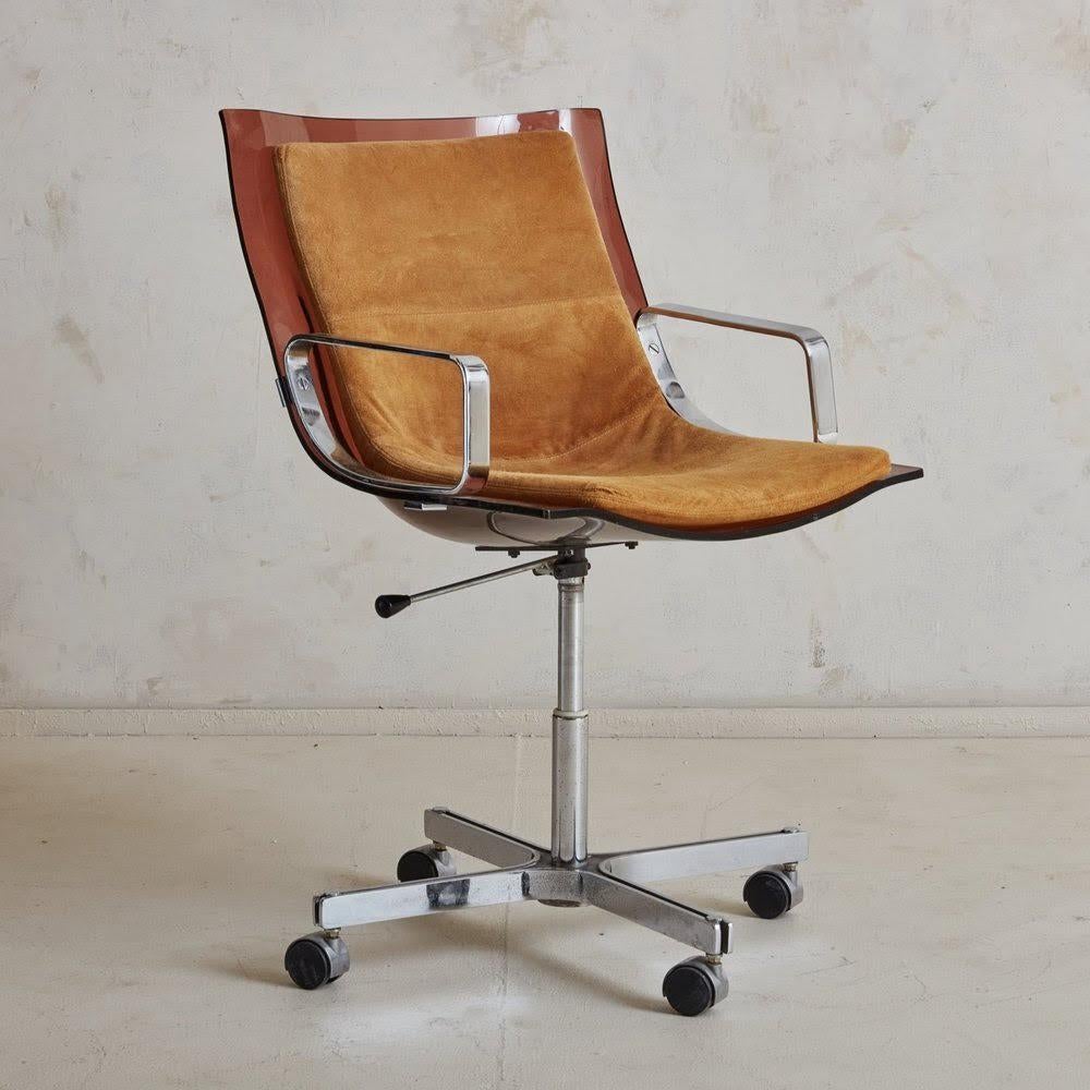 Chaise de bureau en plexiglas avec coussin en daim par Apelbaum, France, années 1960 en vente 12