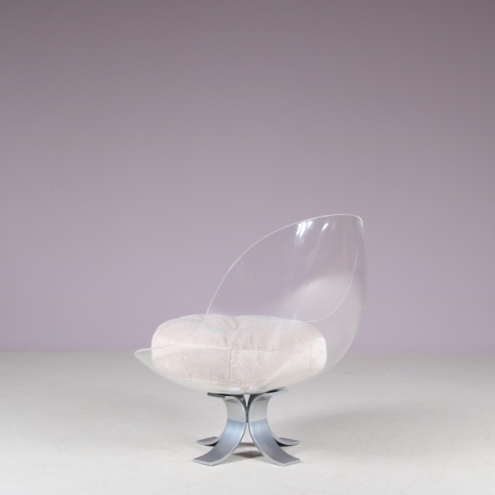 Late 20th Century Plexiglass Lounge Chair by Michel Pigneres, France 1970 For Sale