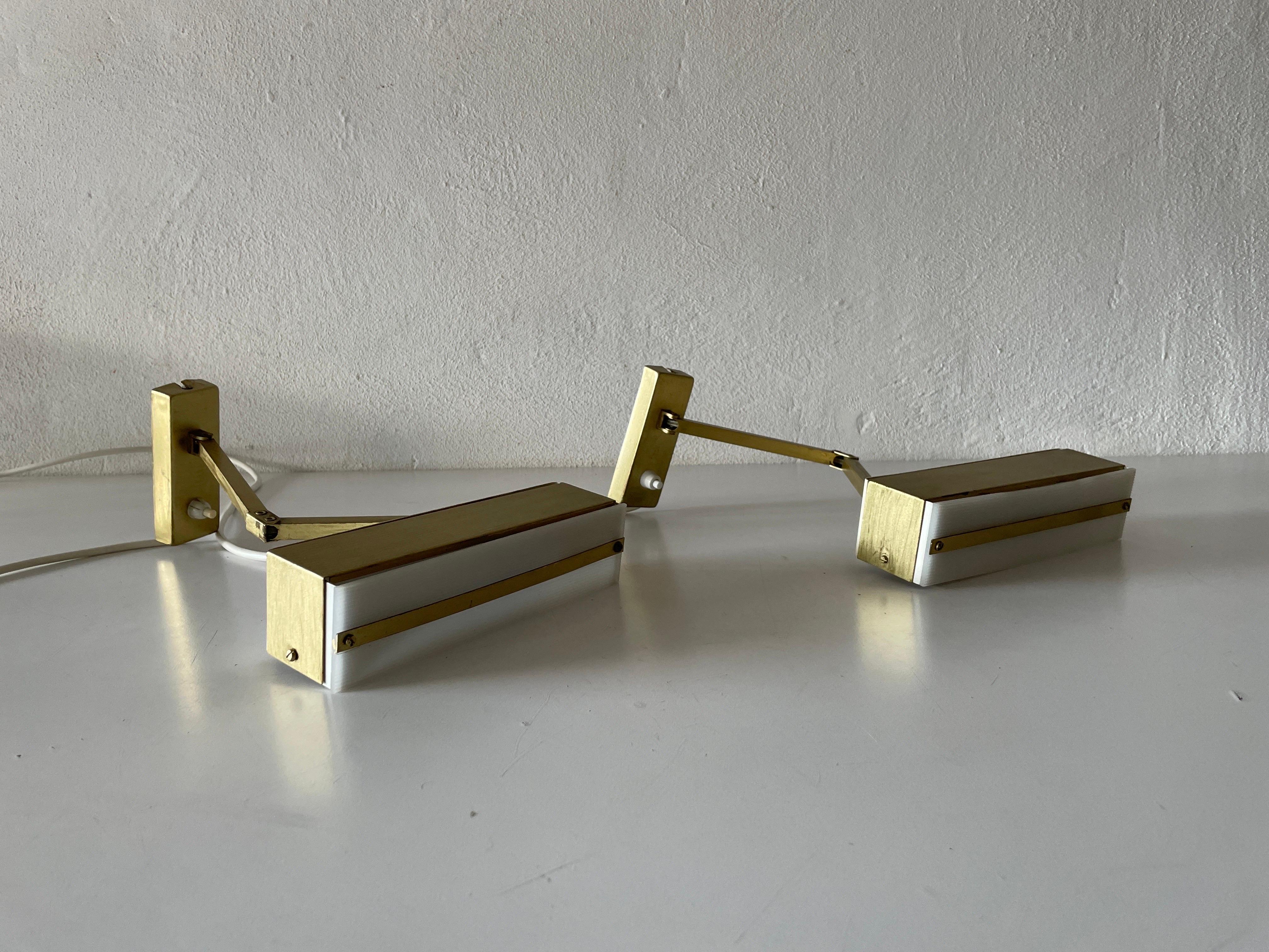 Plexiglass Metal Pair of Sconces by Paul Neuhaus, 1950s, Germany In Good Condition For Sale In Hagenbach, DE