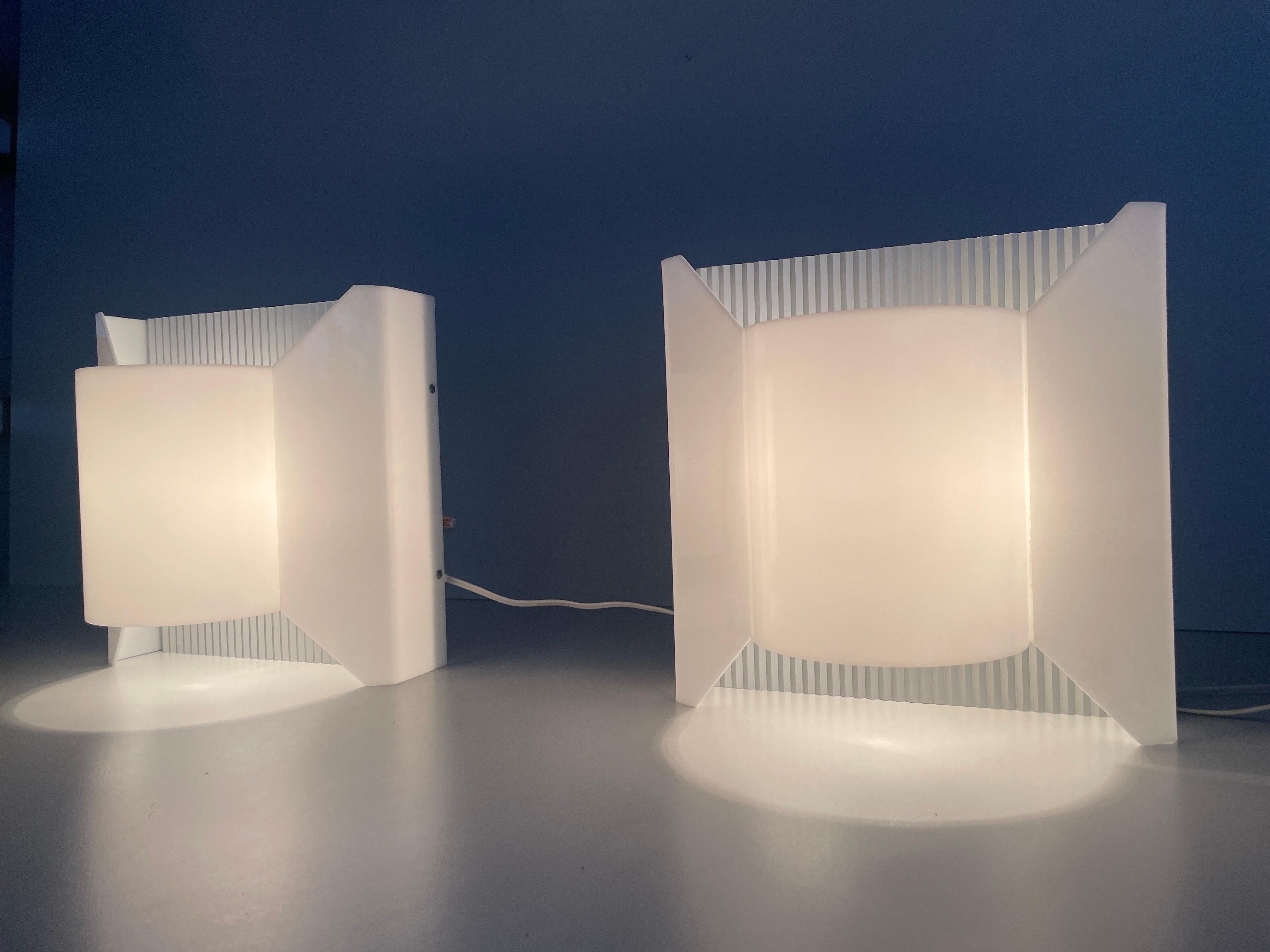 Plexiglass Pair of Sconces by Raak, 1970s, Netherlands For Sale 4