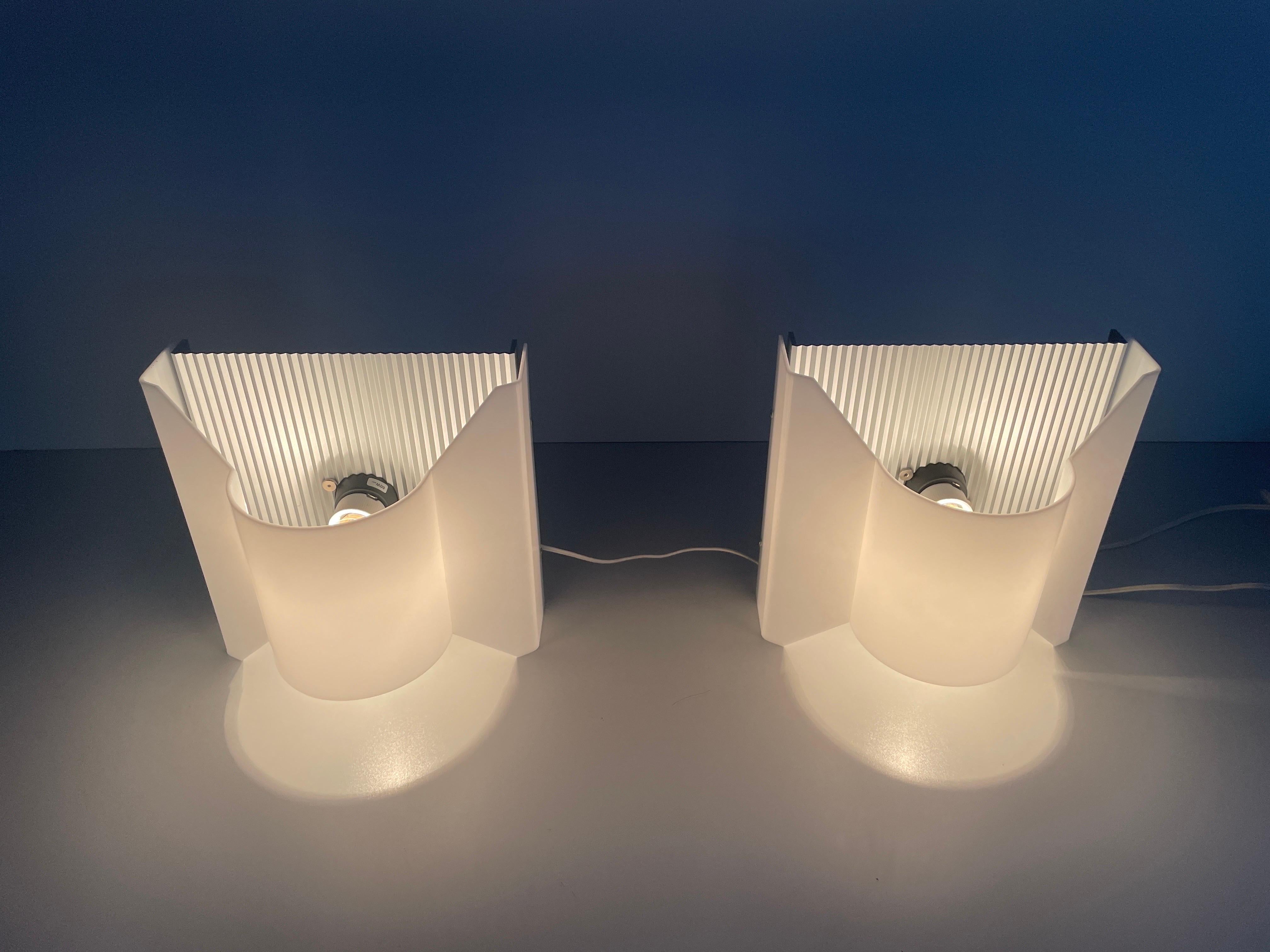 Plexiglass Pair of Sconces by Raak, 1970s, Netherlands For Sale 2