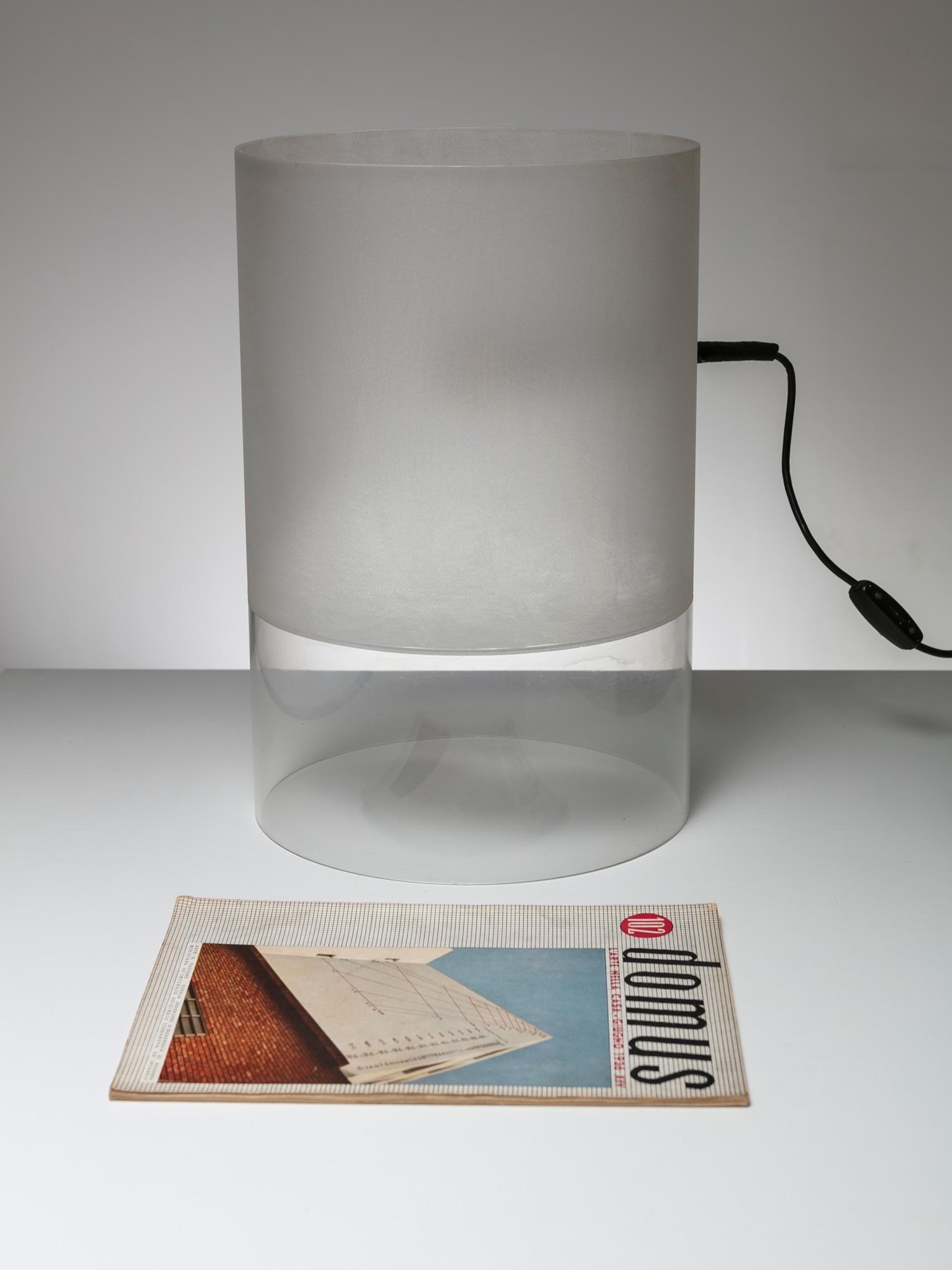 Prototyp-Tischlampe „Fatua“ aus Plexiglas von Guido Rosati für Fontana Arte, 1970er Jahre im Zustand „Gut“ im Angebot in Milan, IT