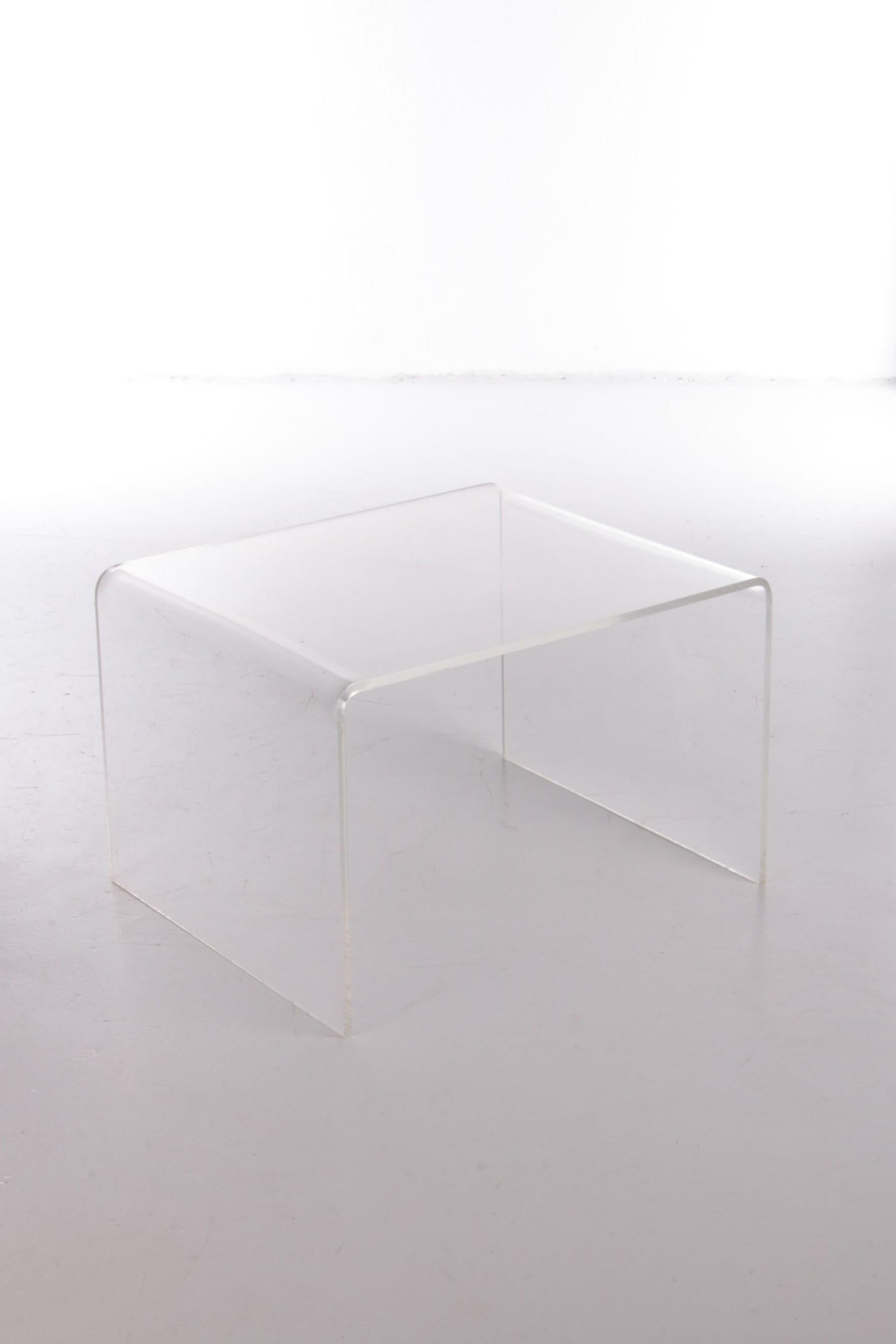 Plexiglass side table or plant table suits many living styles, 1970s.

This is a beautiful vintage side table, made of plexiglass in the 1970s.

A beautiful simple plexiglass side table, nice to use as a side table next to the sofa.

The vintage