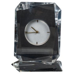 Reloj de sobremesa de plexiglás, diseño de los años 70.