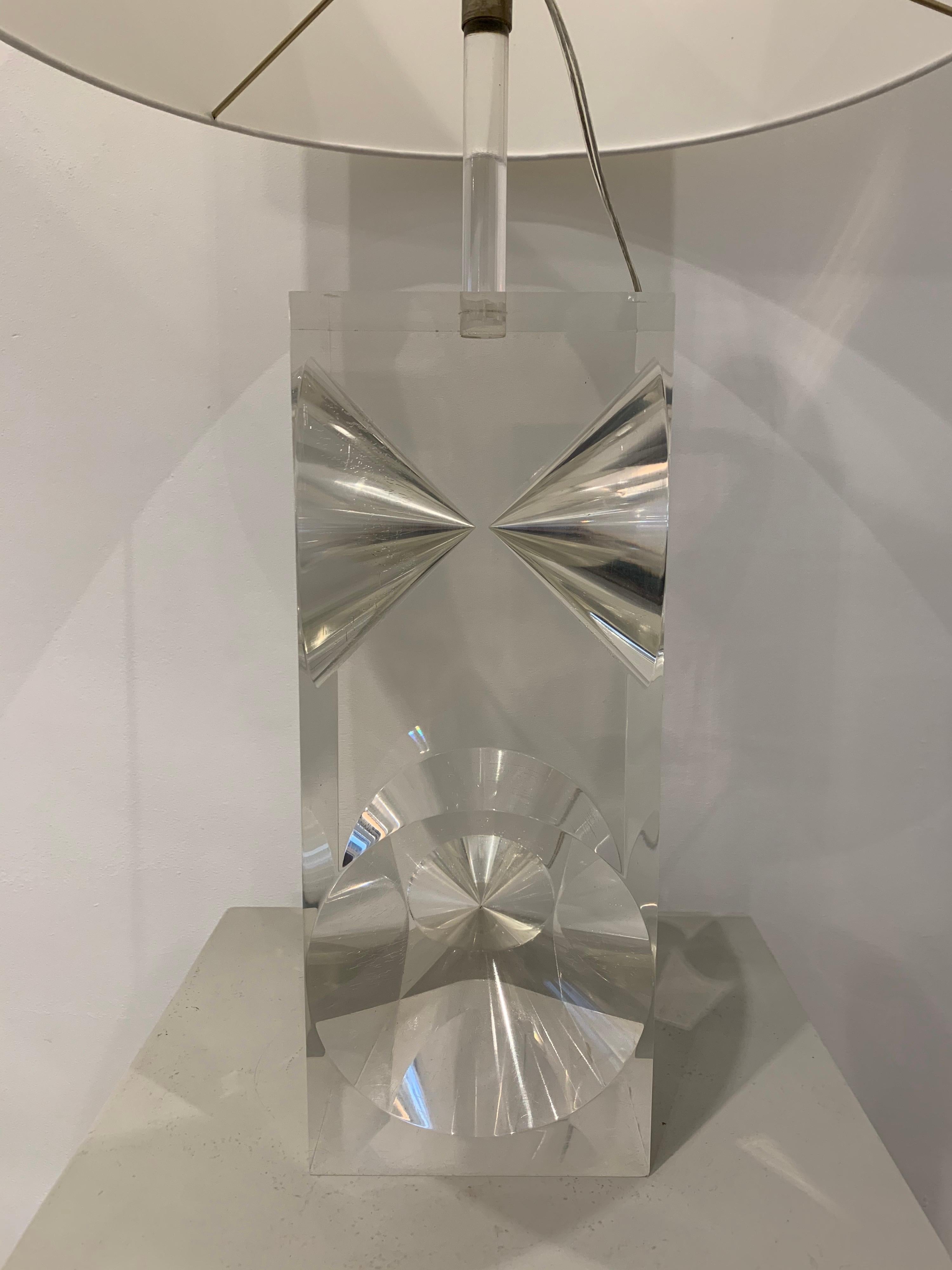 Plexiglass Table Lamp, 1960s, France In Good Condition In Brussels, BE