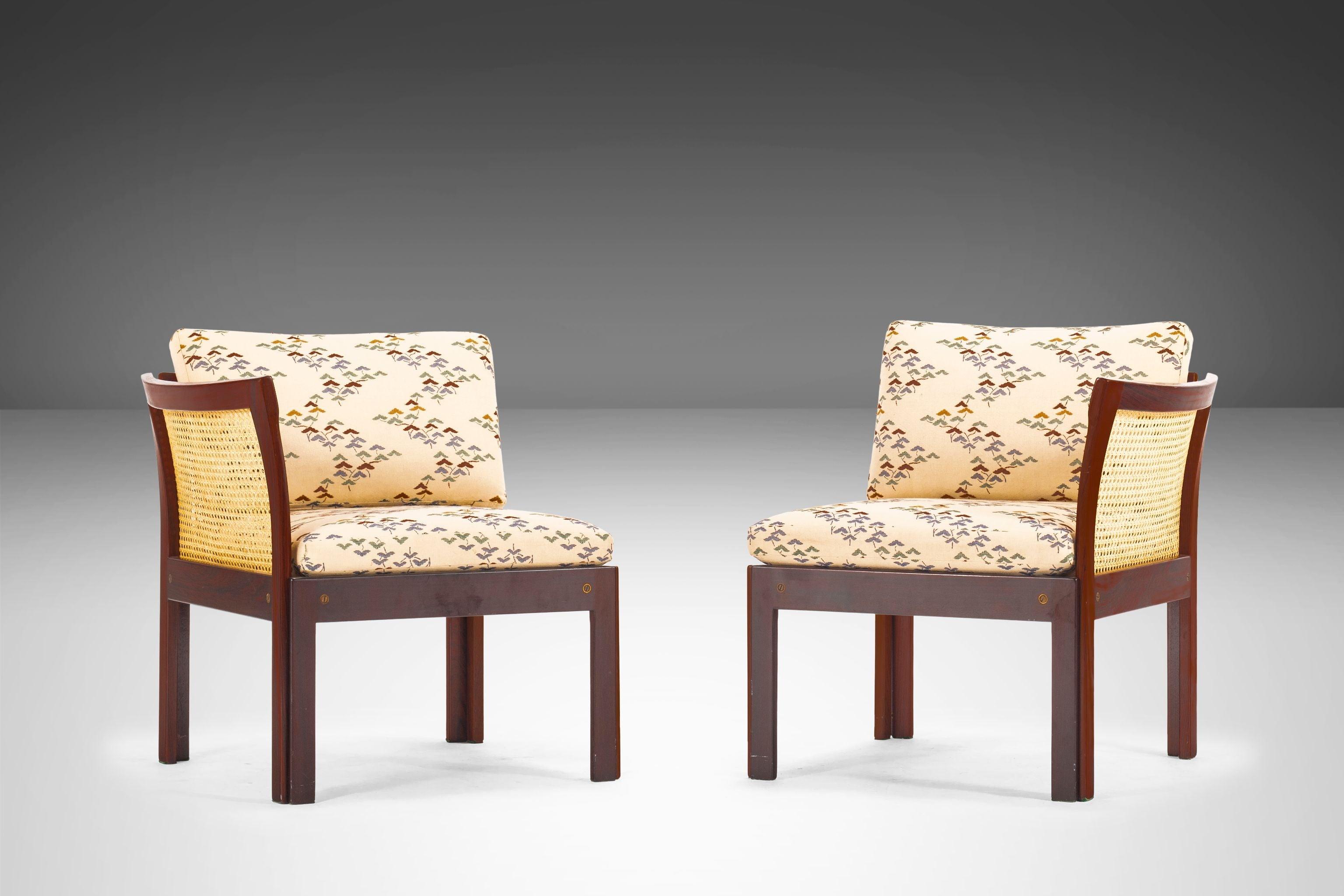 Soborg Rosewood & Cane Plexus Modular Two Seat Sofa / Chairs by Illum Wikkelsø Bon état - En vente à Deland, FL