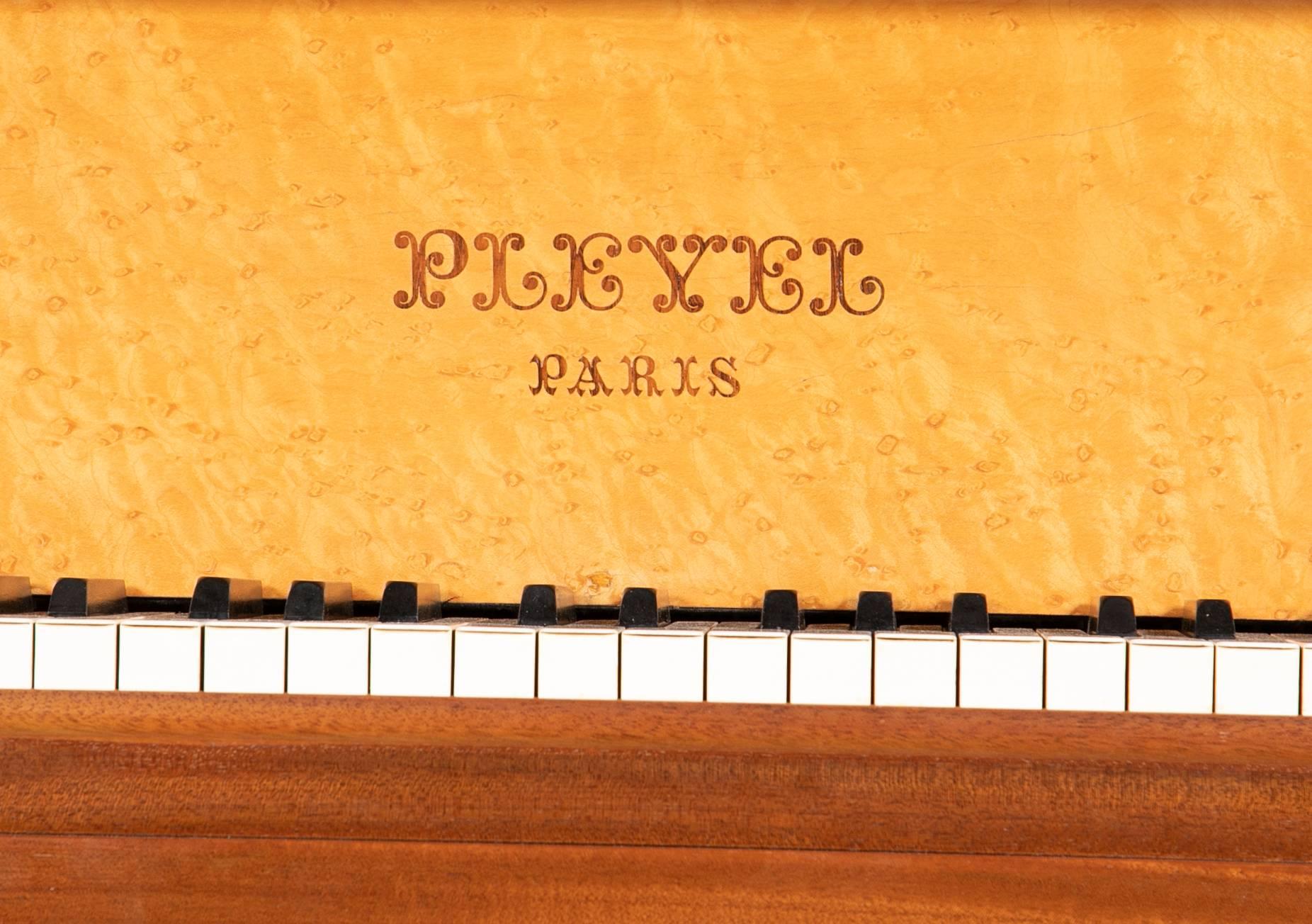 Pleyel Art Déco Baby Grand Piano #197175:: circa 1939 10