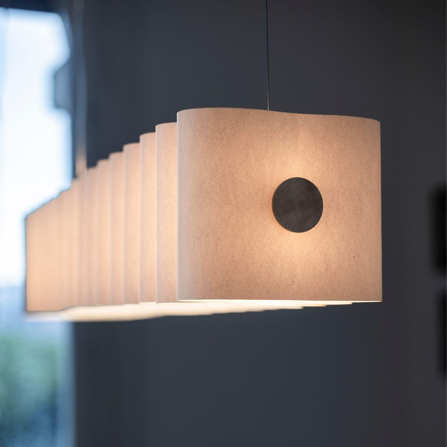 XXI secolo e contemporaneo Lampada a sospensione in carta italiana 'Pli' per Foscarini in vendita
