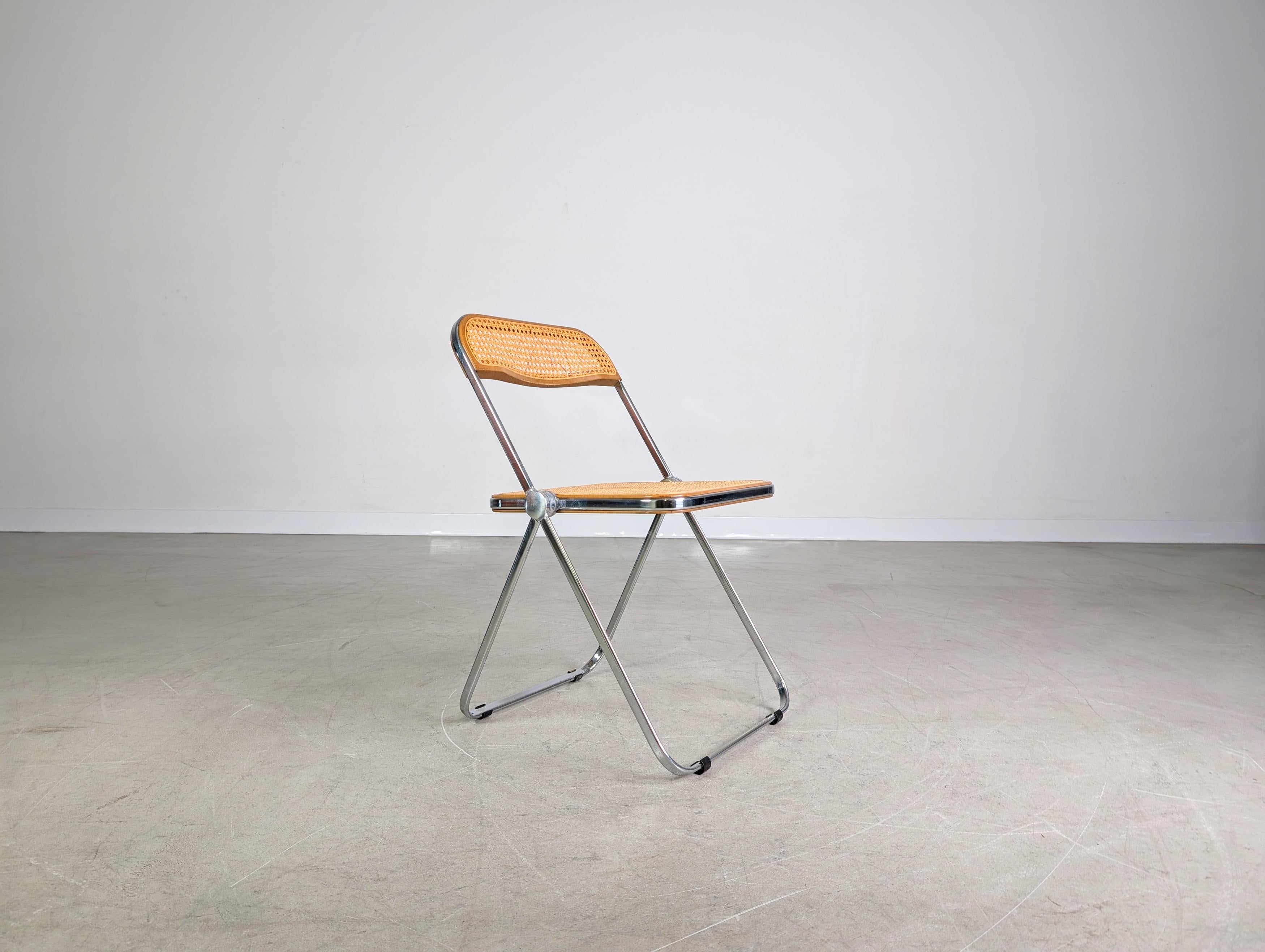 Italian Plia Cane Klappstuhl Castelli Giancarlo Piretti Stuhl Wiener Geflecht For Sale