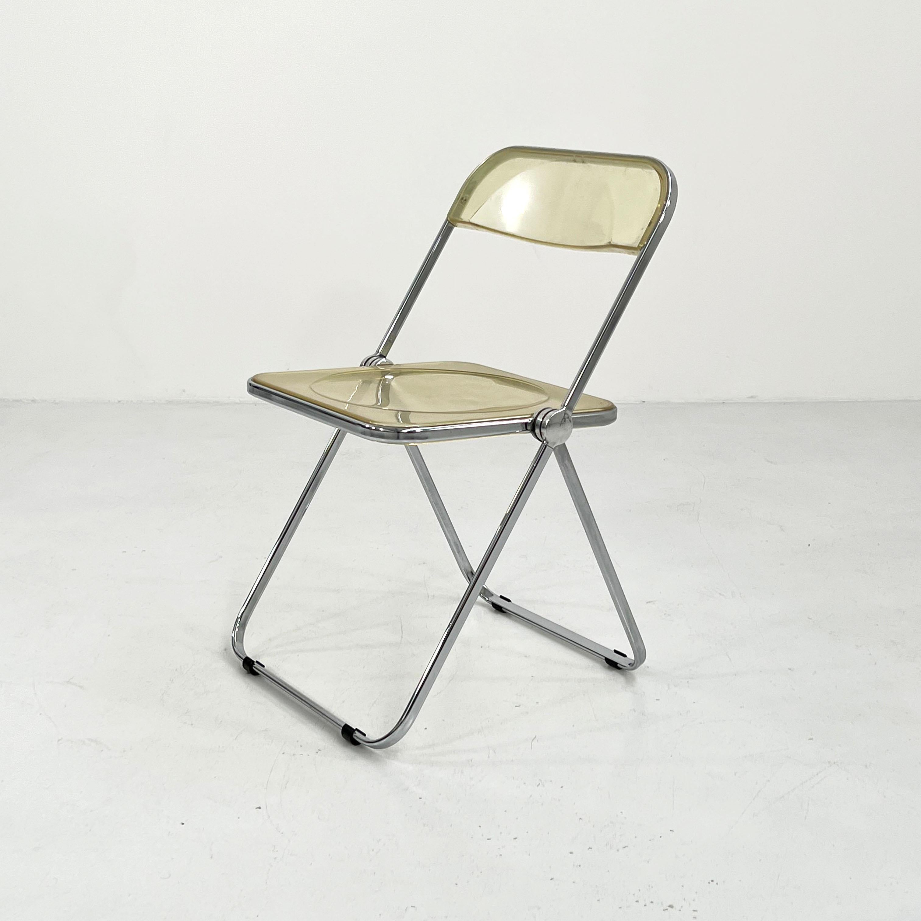 Plia folding chair by Giancarlo Piretti for Anonima Castelli, 1960s

Designer- Giancarlo Piretti
Producer- Anonima Castelli
Model- Plia Chair
Design Period- Sixties
Measurements- Width 46 cm x Depth 50 cm x Height 75 cm x Seat Height 44