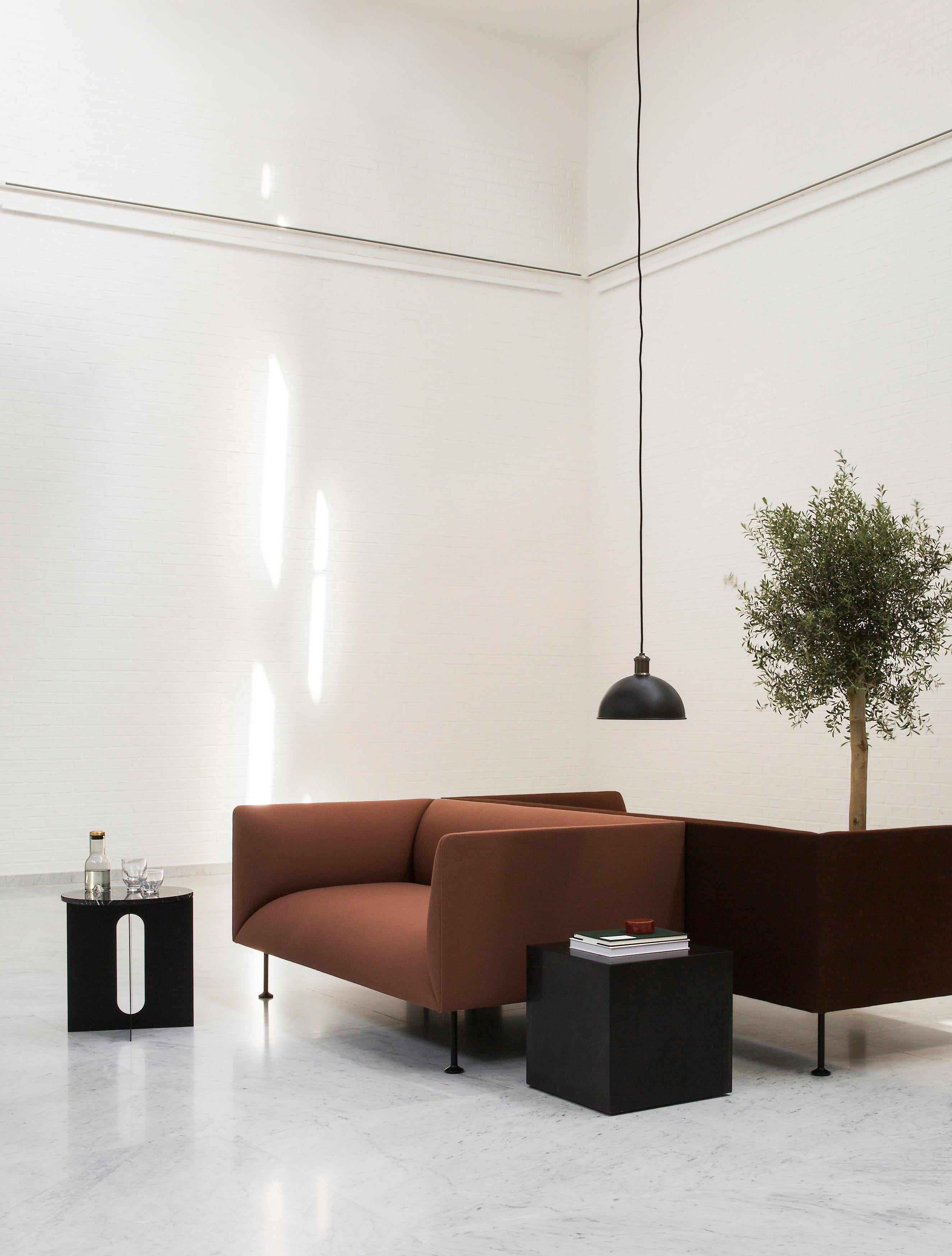 Mesa auxiliar cúbica Plinth, mármol negro Marquina, de Norm Architects para Audo en venta 2