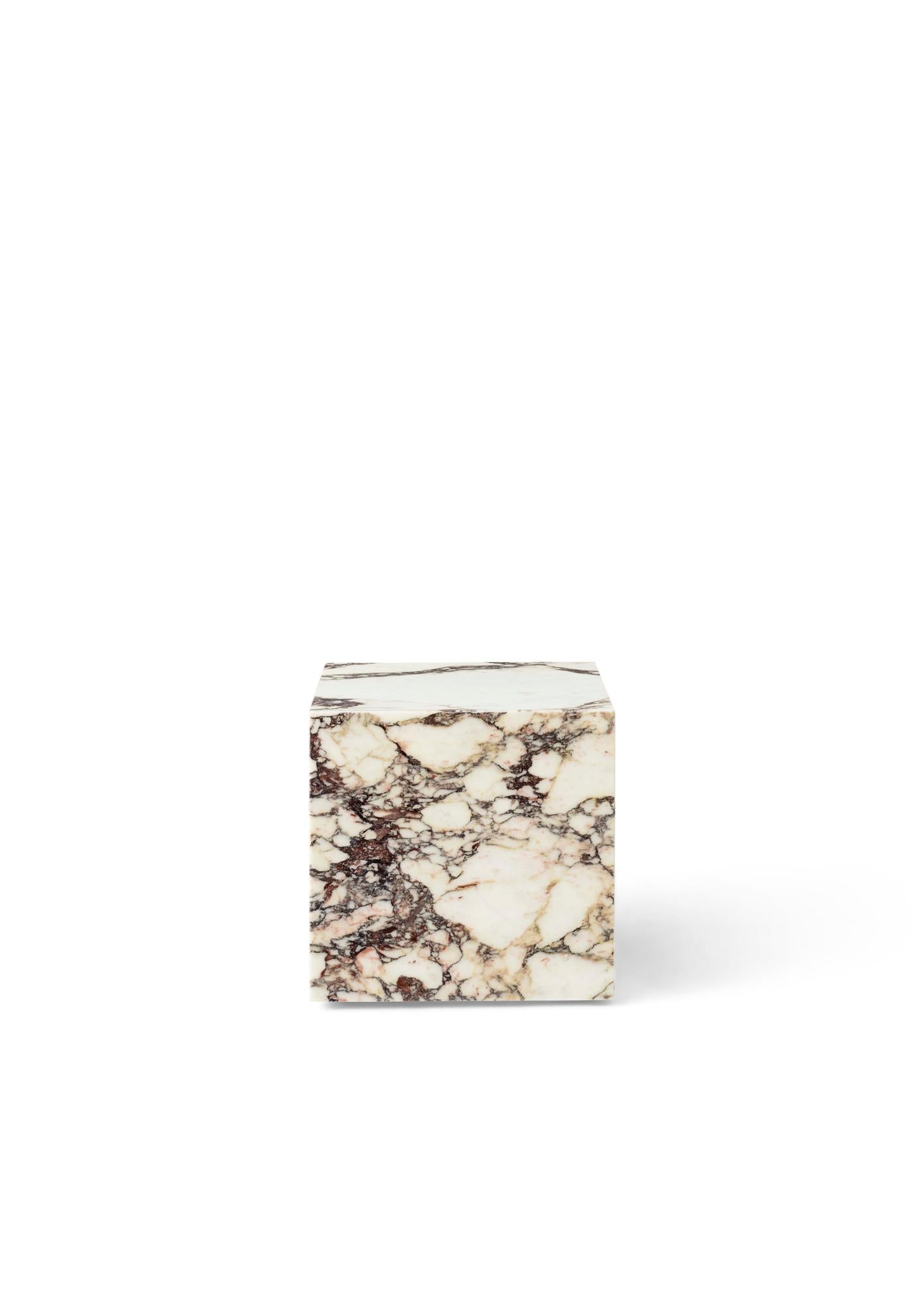 Mesa auxiliar cúbica Plinth, mármol rosa Calacatta Viola- de Norm Architects para Audo Chino en venta