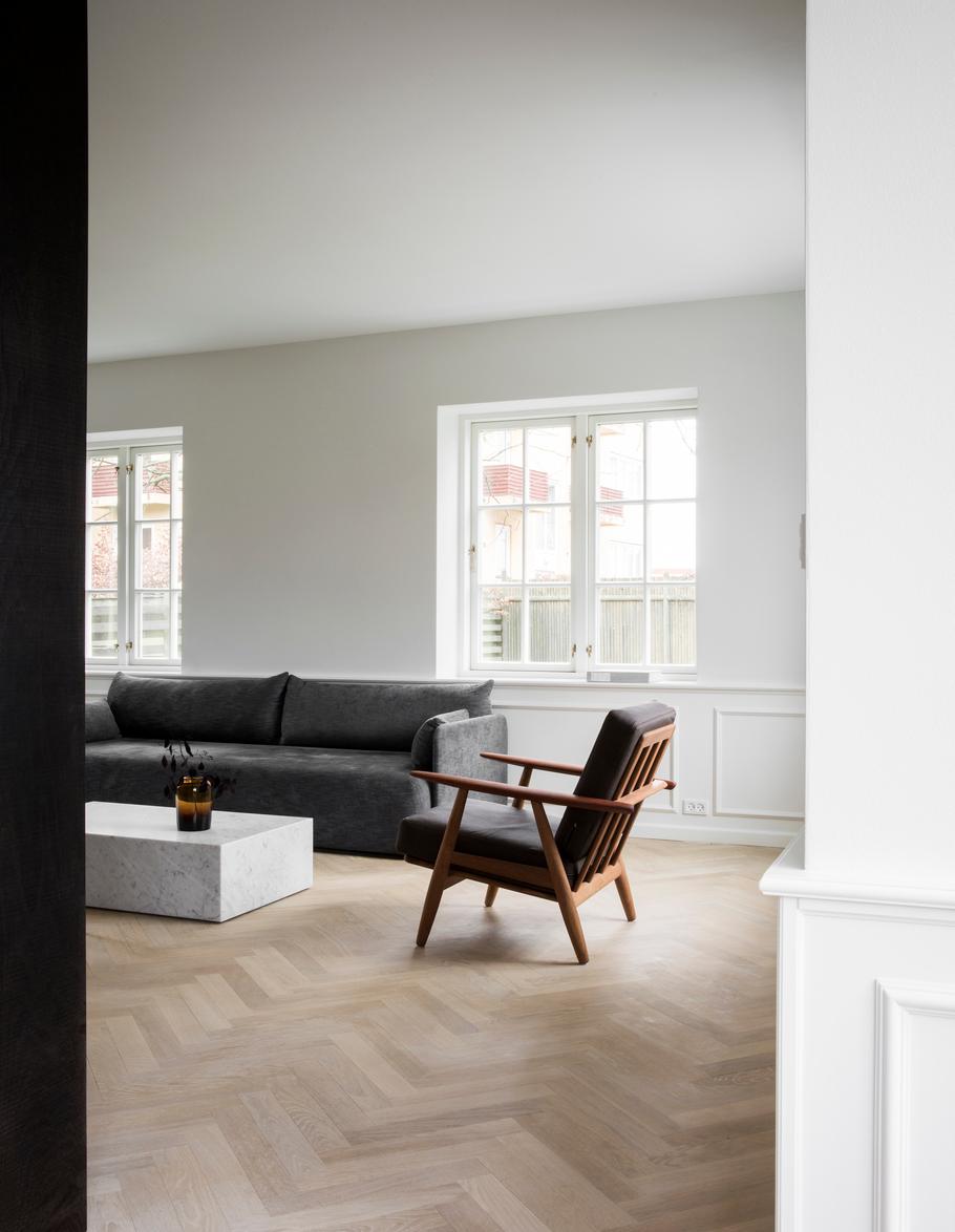 Plinth Low Lounge Table in White, Carrara Marble, by Norm Architects for Audo For Sale 2