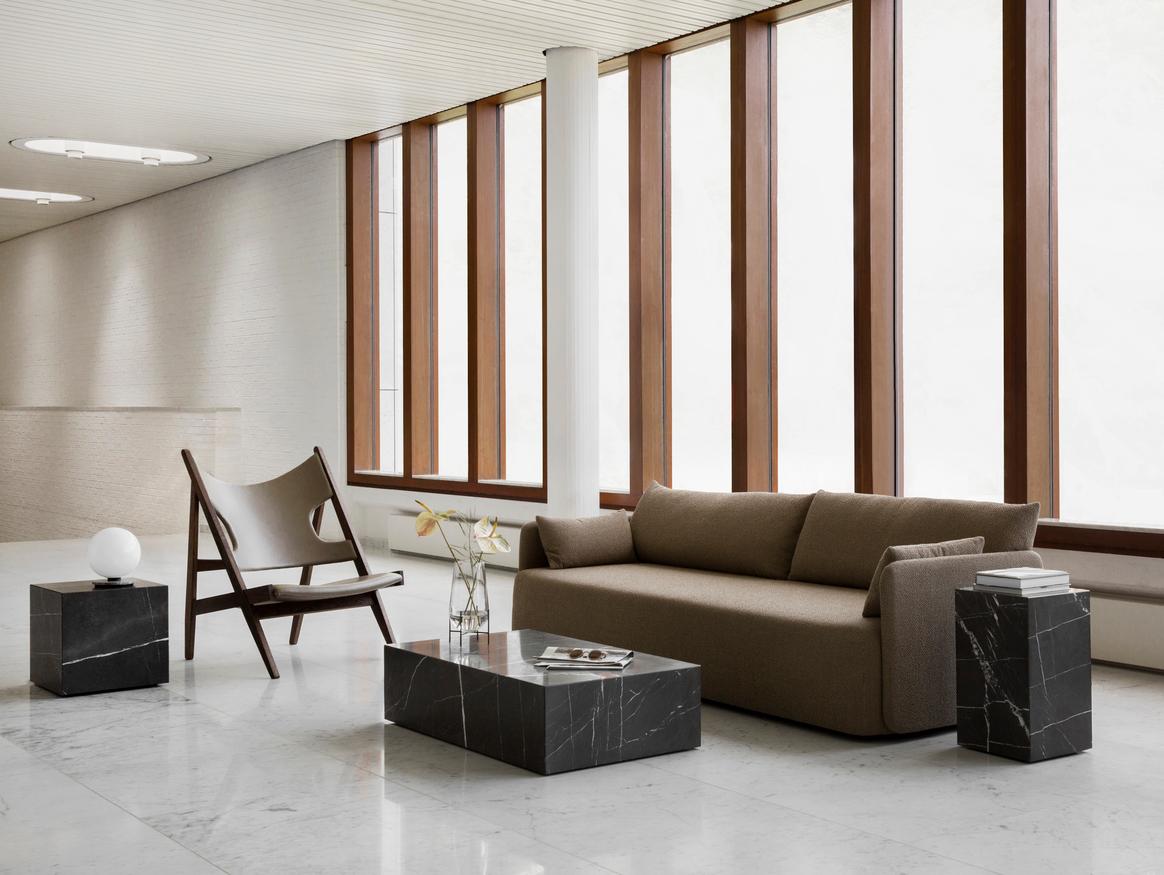 Chinois Table d'appoint Plinth en marbre gris Kendzo par Norm Architects pour Audo en vente