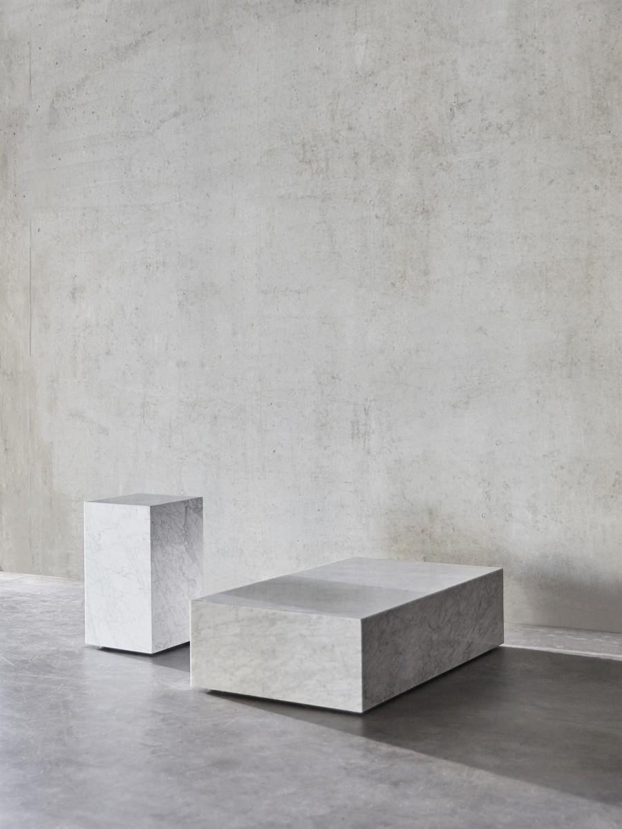 Plinth, Tall, White Marble im Angebot 1