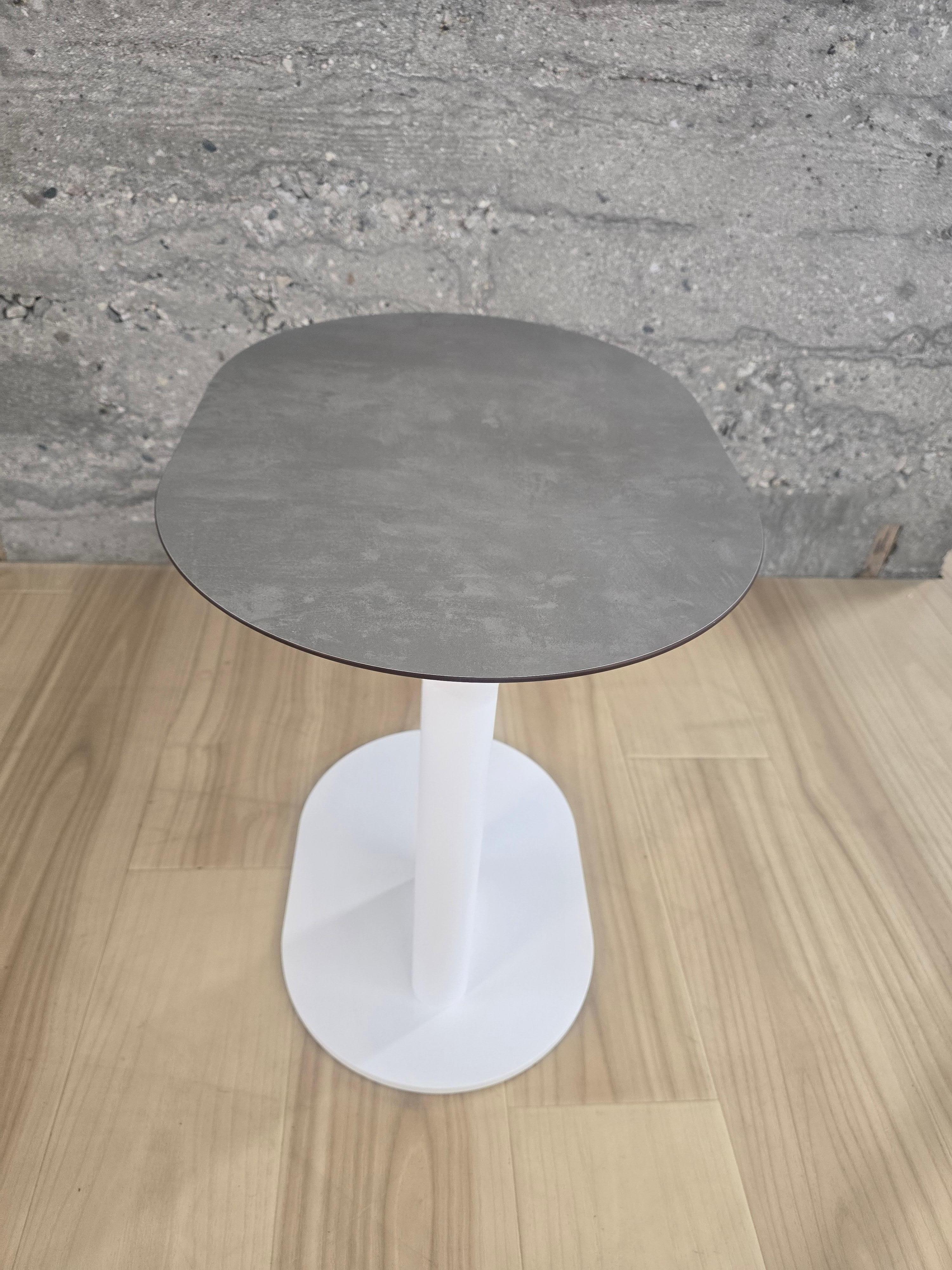 Plinto C Side Table *Showroom Sample in vendita 2