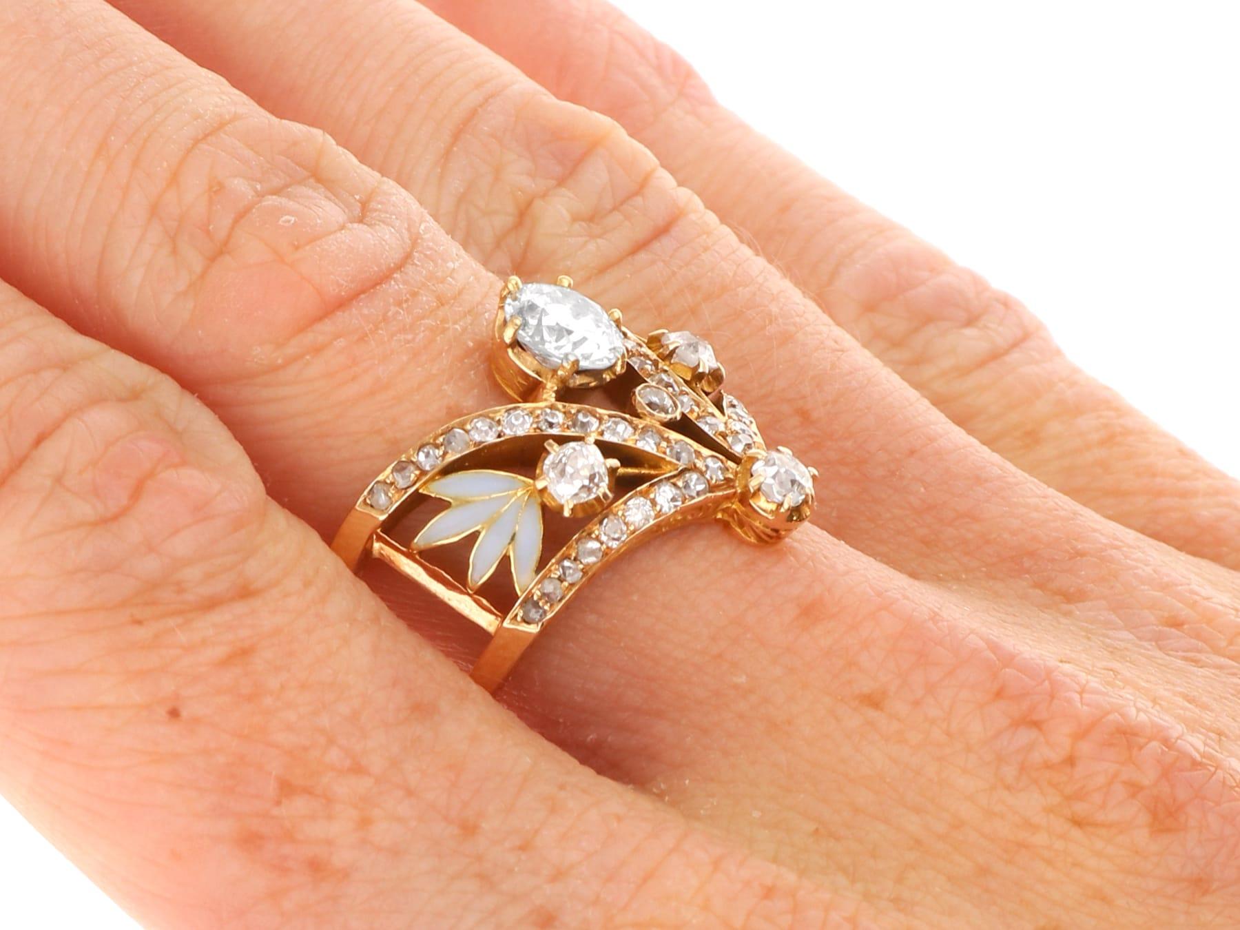 Set di orecchini e anelli in oro giallo 18k con diamante da 3,68 carati e Plique-a-Jour in vendita 11