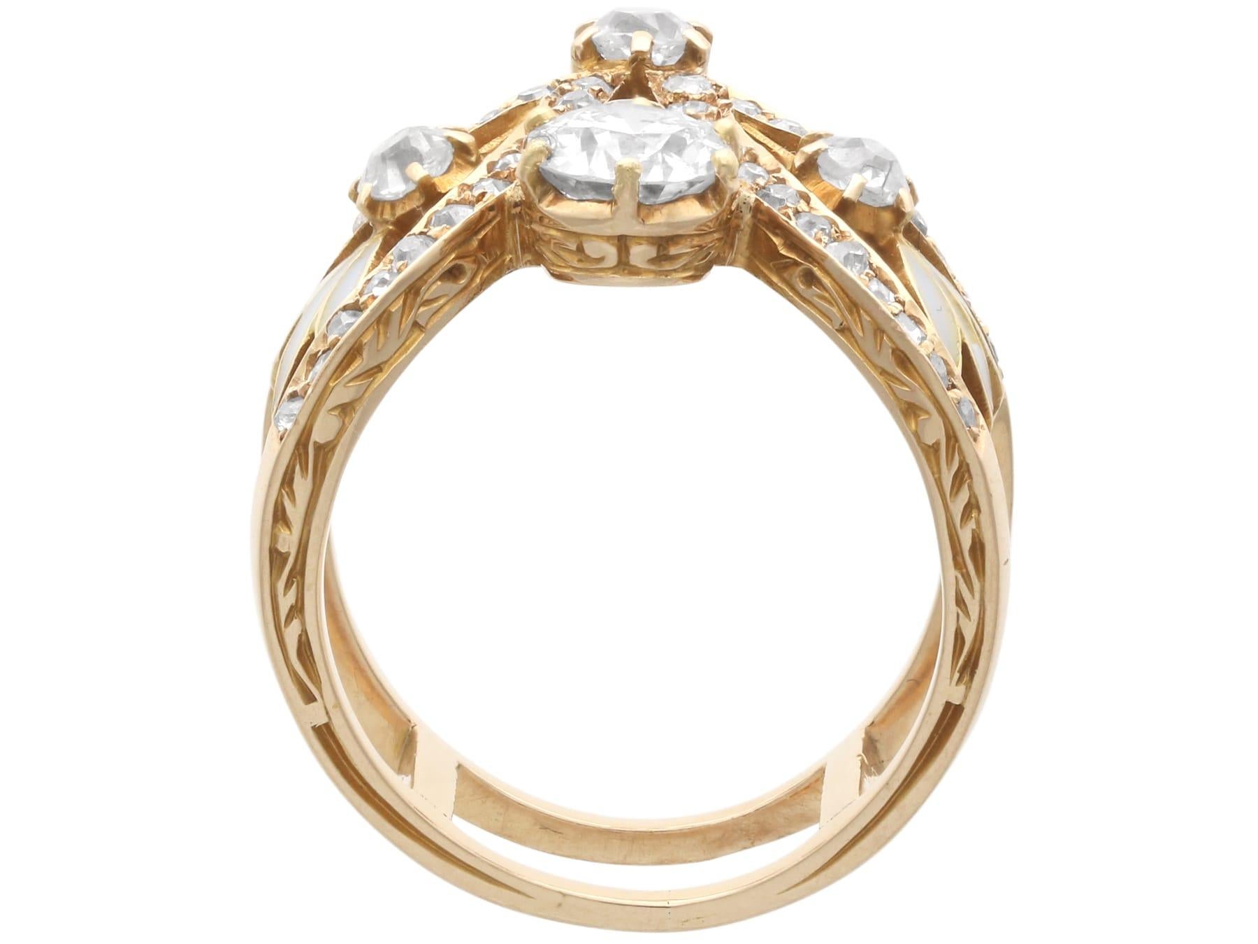 Set di orecchini e anelli in oro giallo 18k con diamante da 3,68 carati e Plique-a-Jour in vendita 1