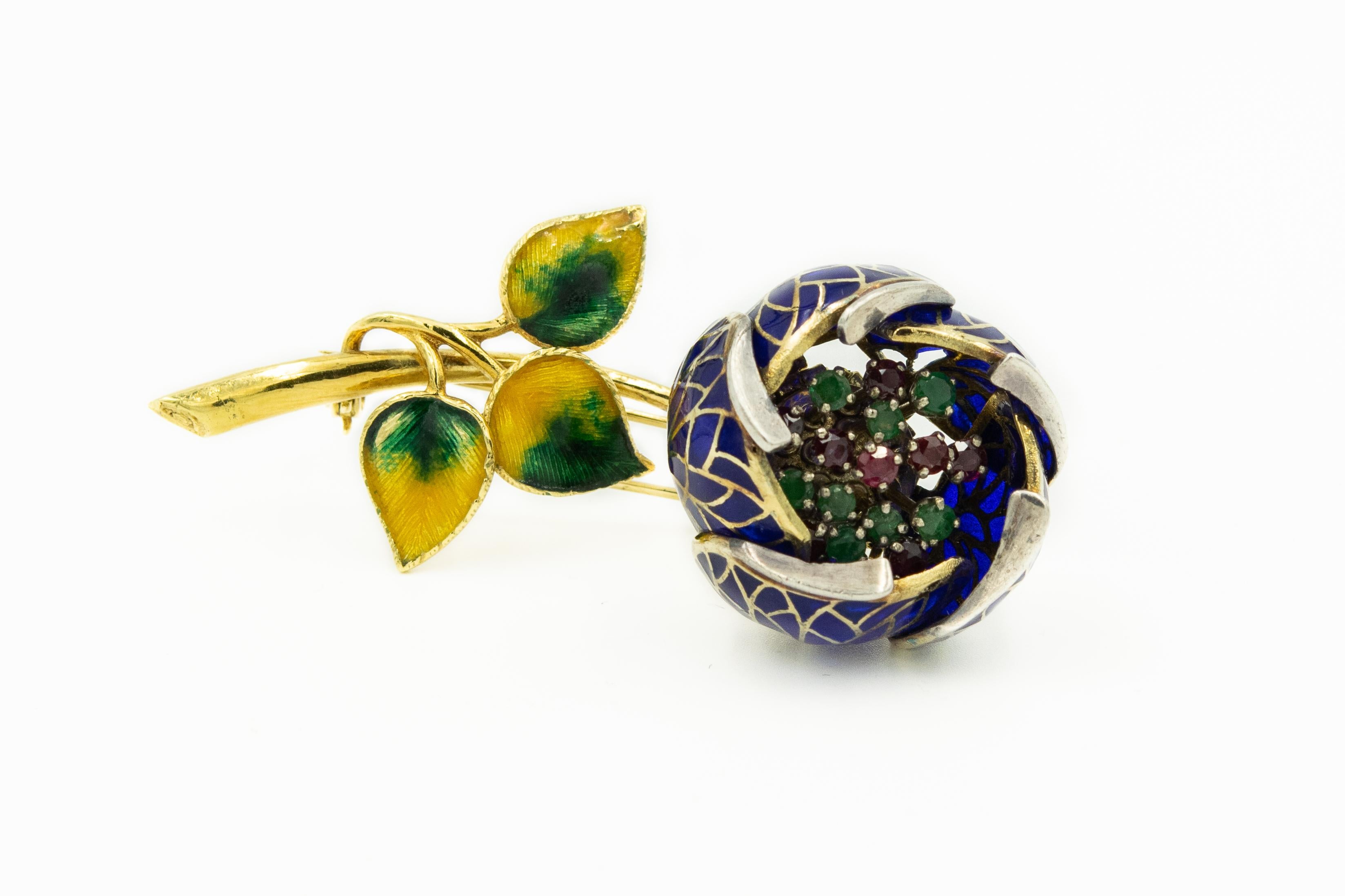 Women's or Men's Plique à Jour Enamel Ruby Emerald en Tremblant Flower Gold Brooch Matching Ring For Sale