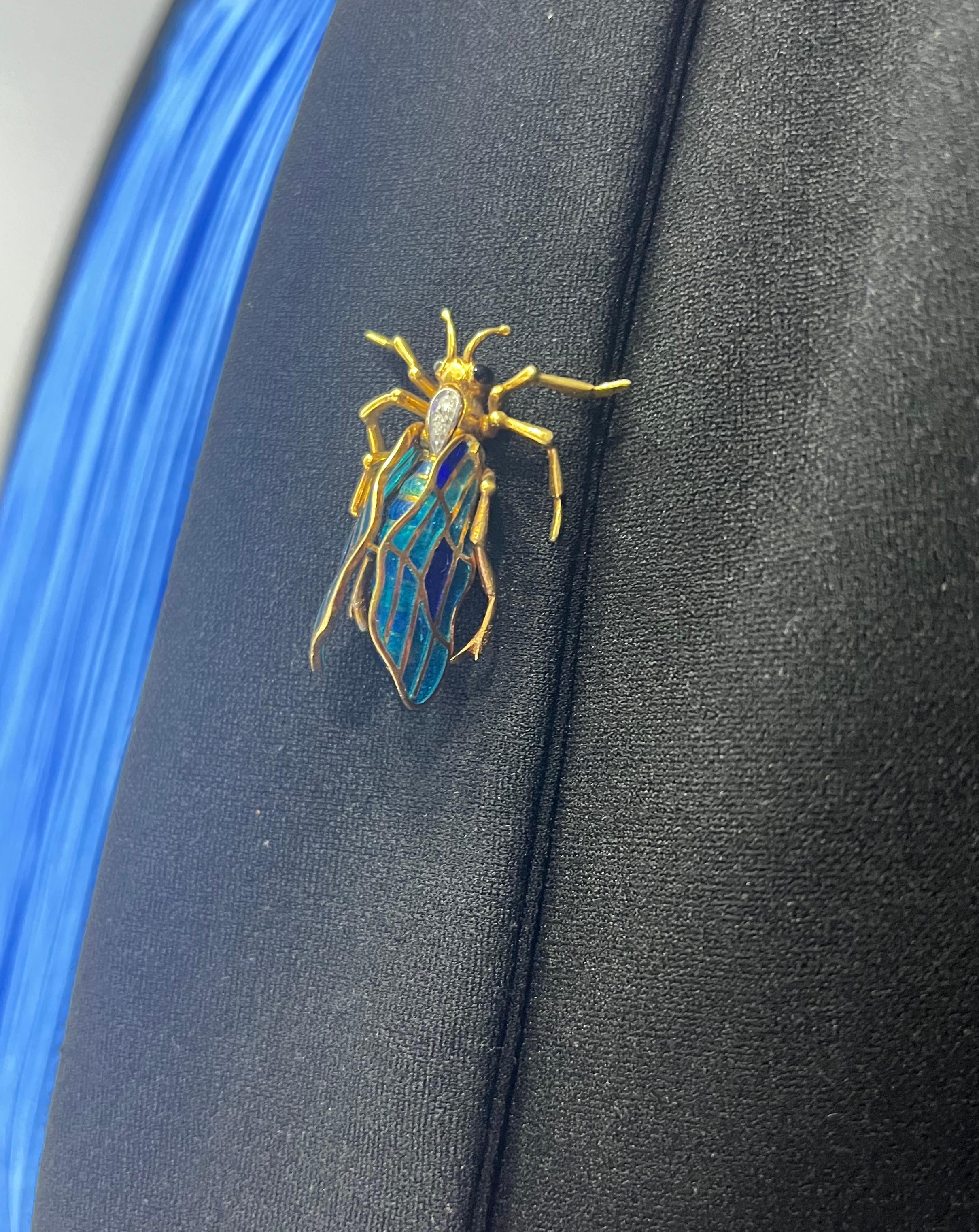 Plique-à-jour Grasshopper Pendant & Brooch 18k Yellow Gold In Excellent Condition In MIAMI, FL