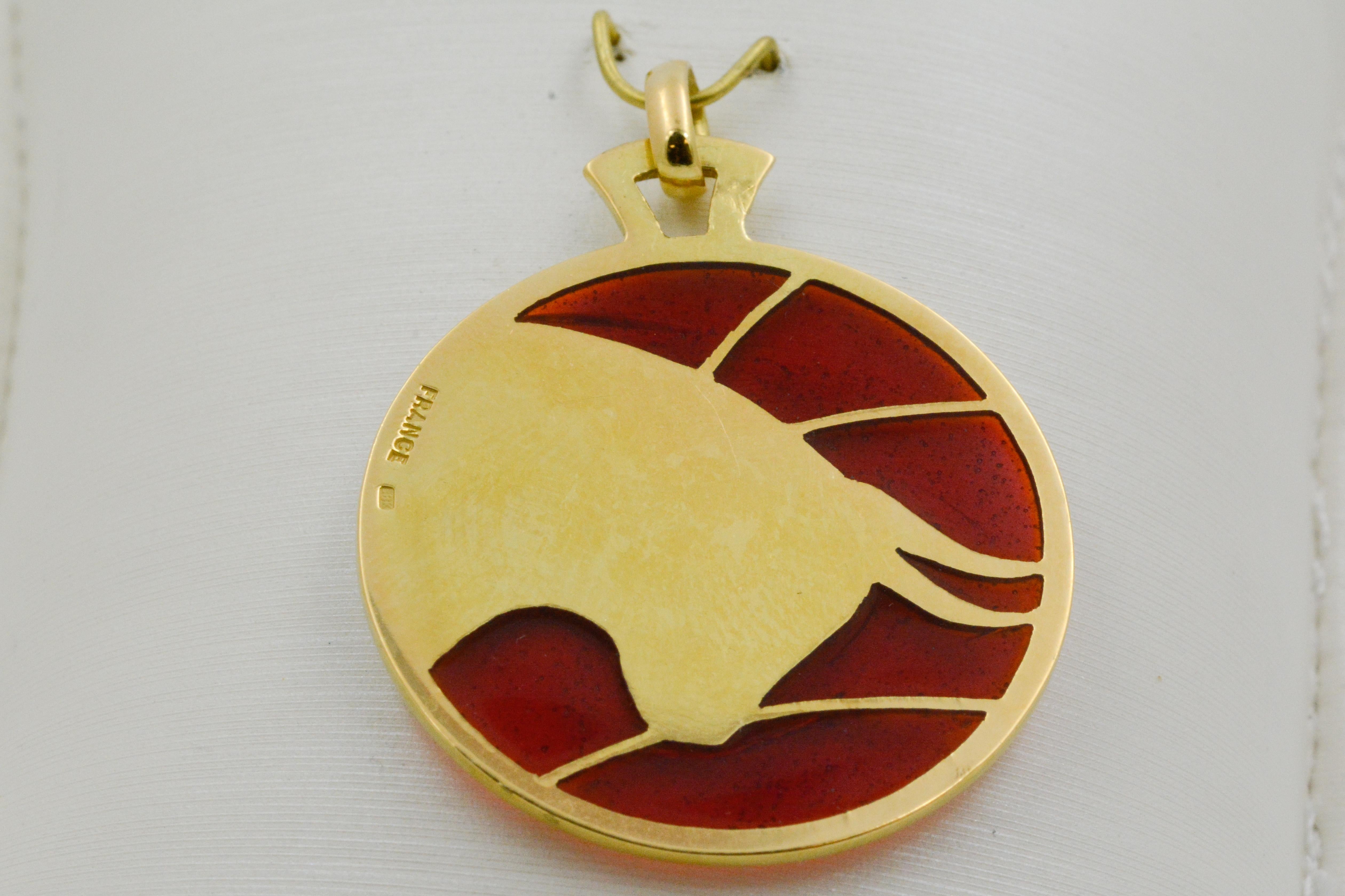 Plique a Jour Taurus 18 Karat Yellow Gold Glass Enamel Pendant In New Condition In Dallas, TX