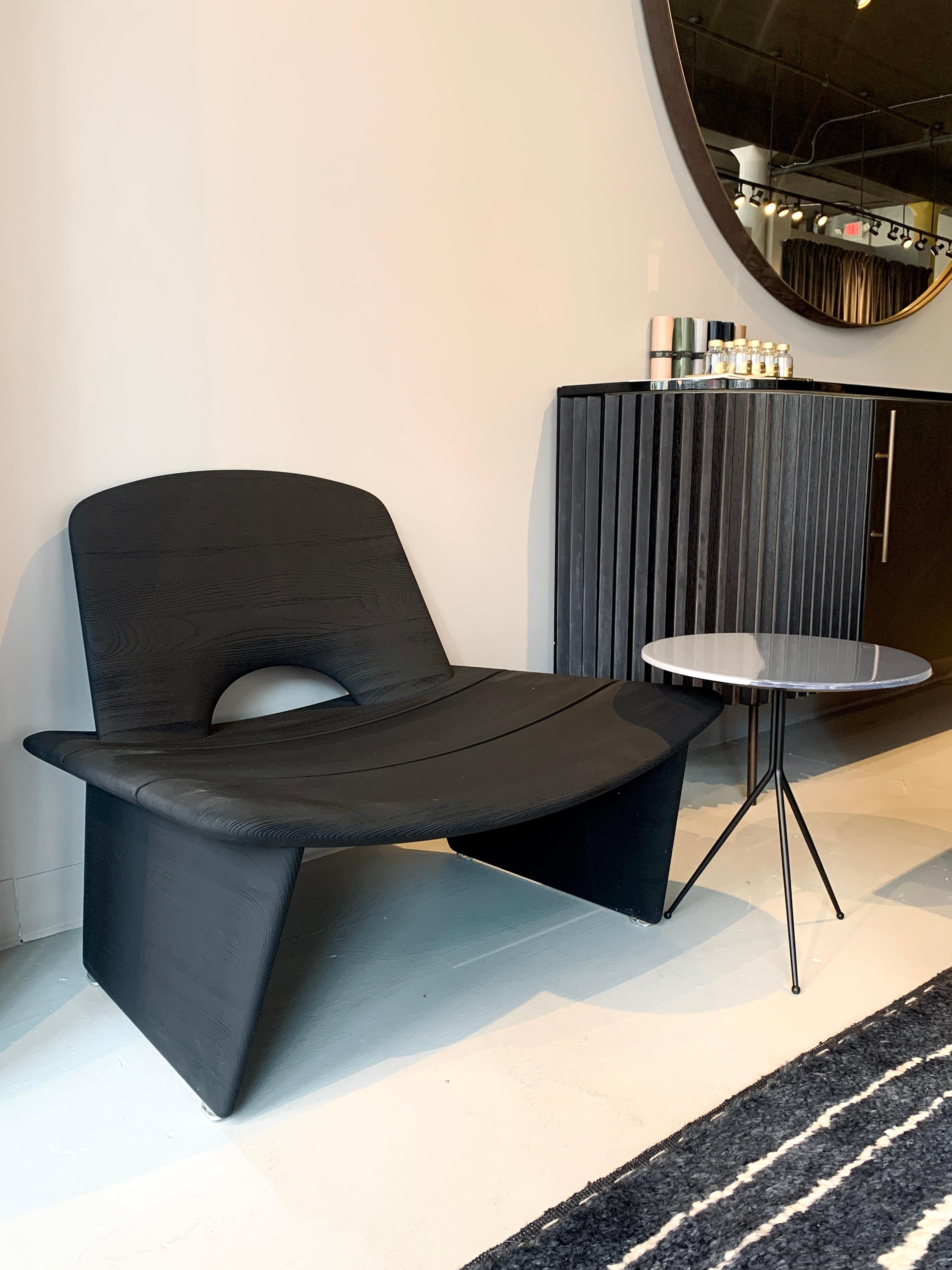 Italiano Credenza nera Plissé di Draga & Aurel per Baxter in vendita
