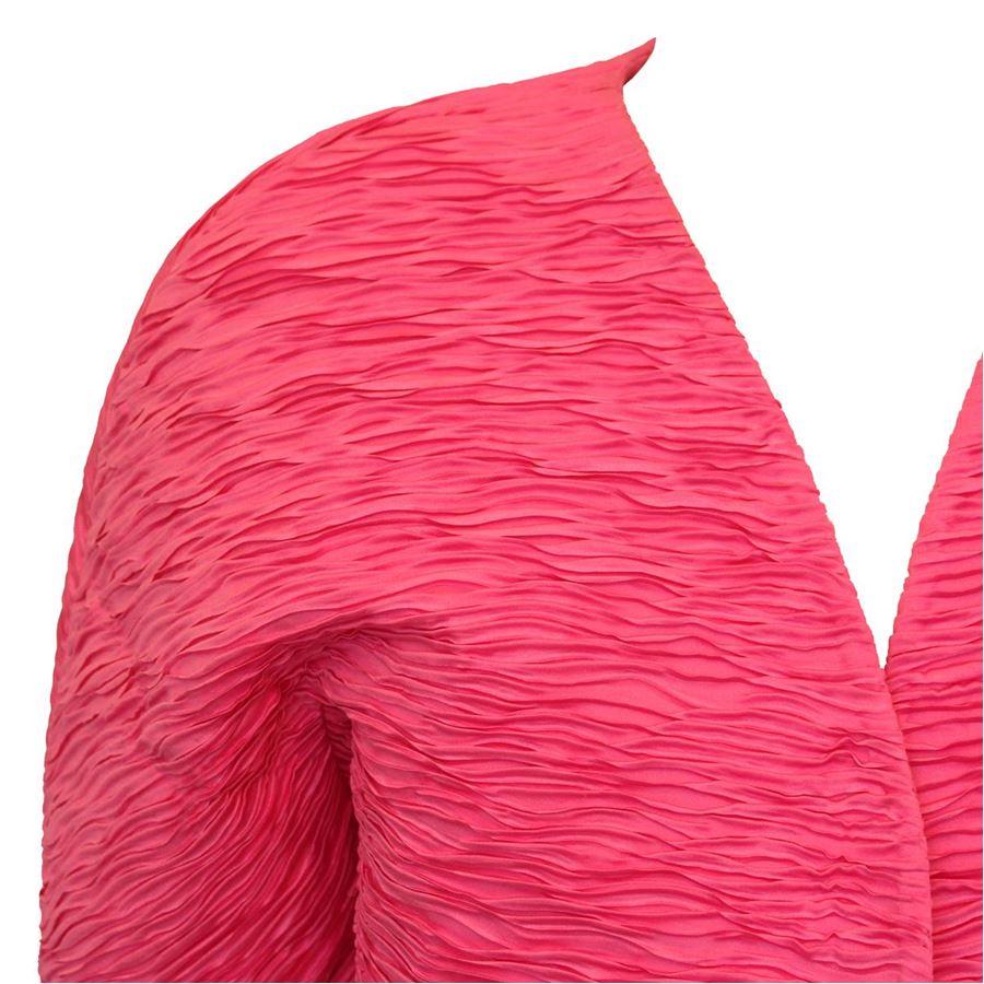 Vintage Mixed textile Fuchsia color No closures Length from shoulder cm 42 (16.5 inches) Shoulders cm 42 (16.5 inches)
